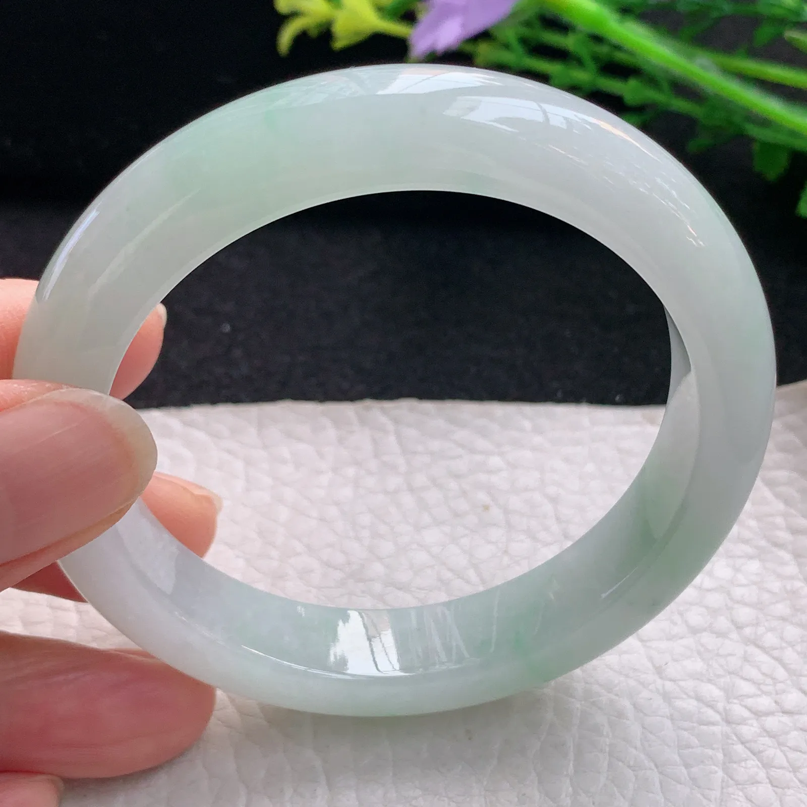 r自然光55*11.5*8.5镯 翡翠a货玉手镯冰飘绿花宽边珠宝玉手环