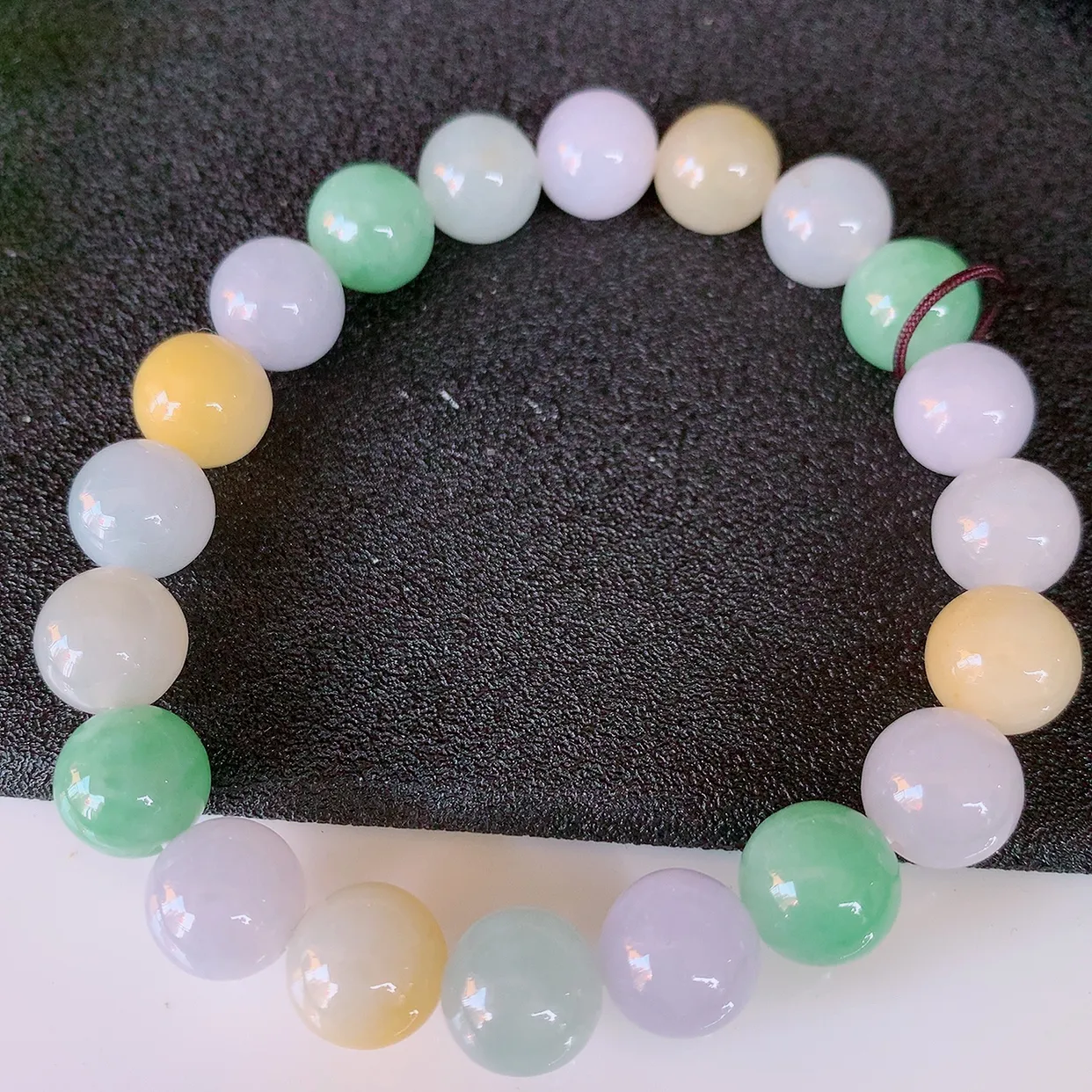 自然光实拍，冰润多宝翡翠手链，多彩翡翠手串，颜色丰富，料子细腻，高档大气，自戴送礼佳品！#46.5取一尺寸9.8mm