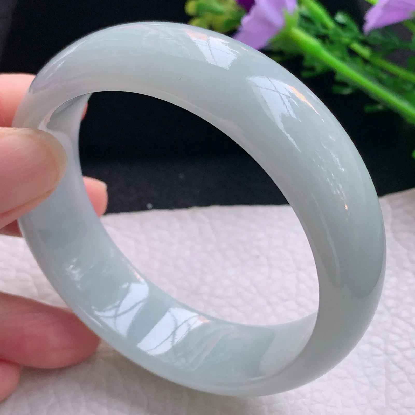 js自然光59.8*18.7*8平安镯 翡翠a货玉手镯白月光宽边珠宝玉手环