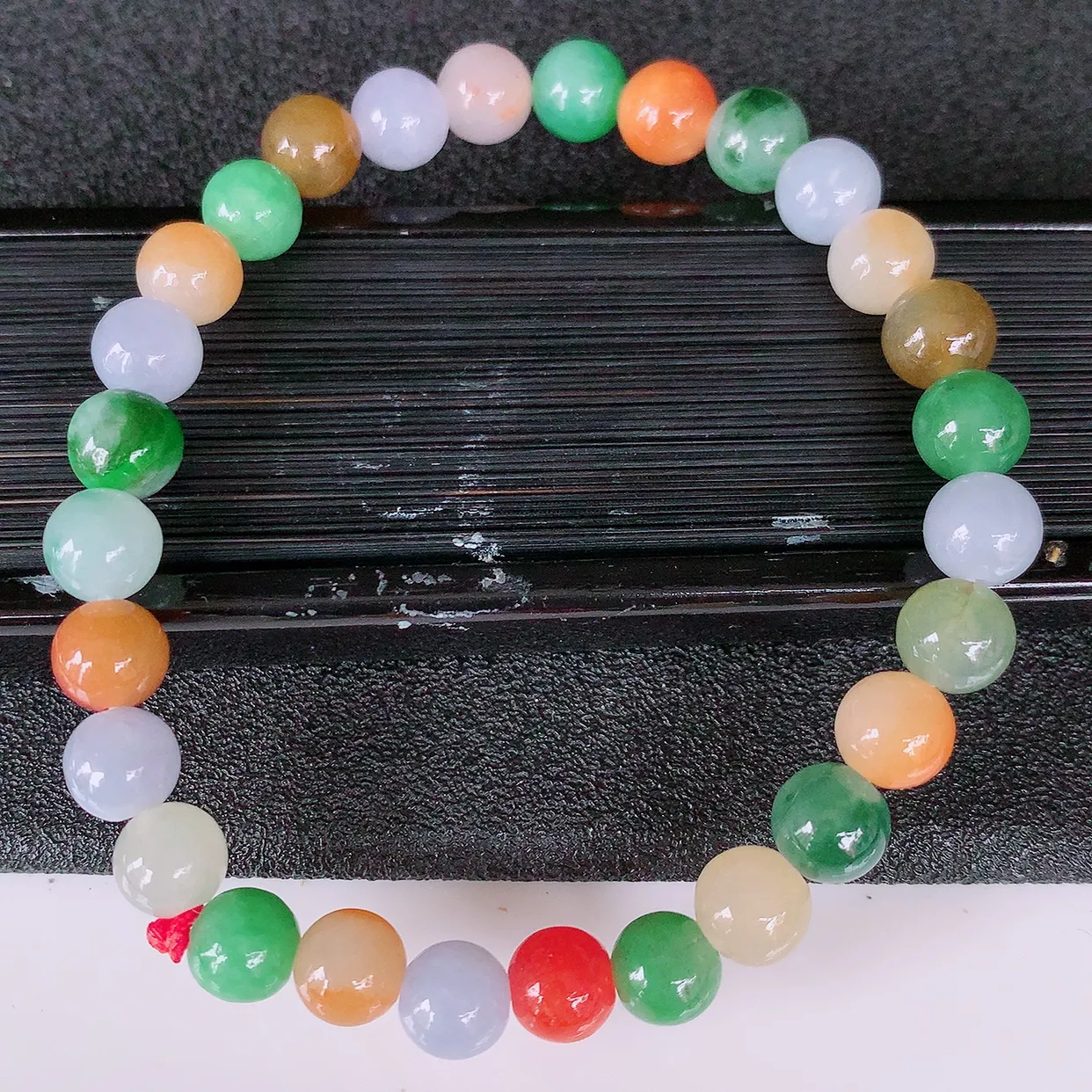 自然光实拍，冰润多宝翡翠手链，多彩翡翠手串，颜色丰富，料子细腻，高档大气，自戴送礼佳品！#46.3取一尺寸6.8mm