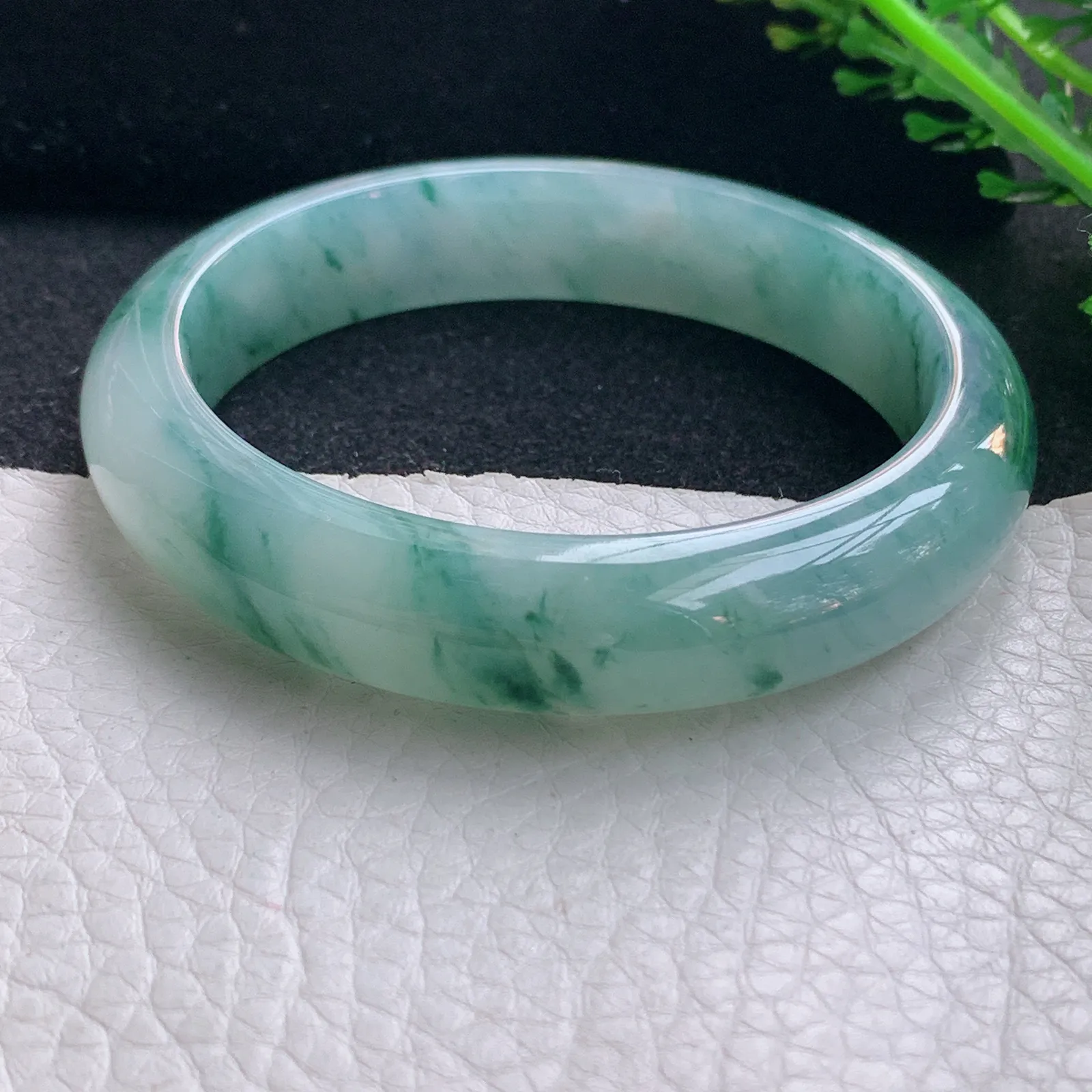 xc自然光56*12.8*8.2平安镯 翡翠a货玉手镯冰飘花宽边珠宝玉手环