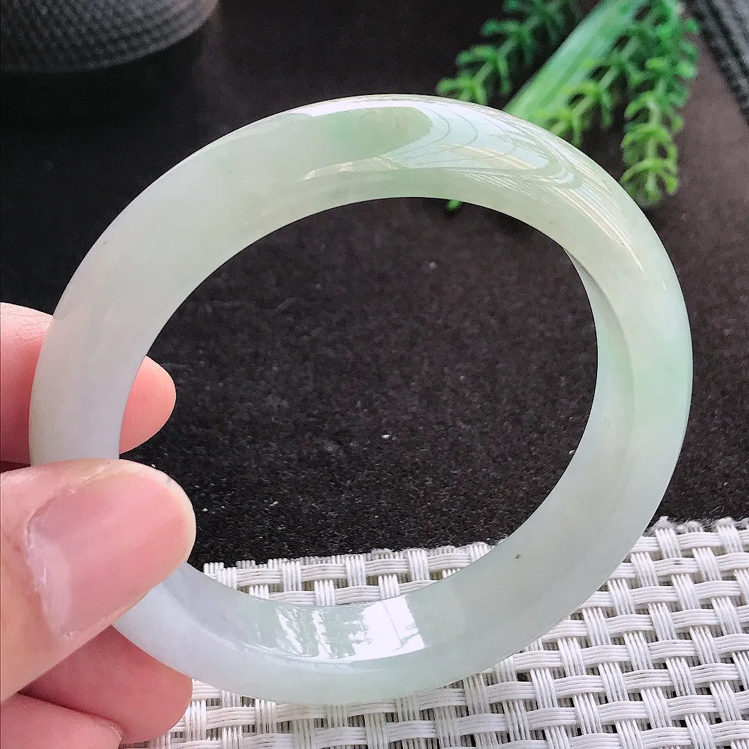 天然A货翡翠55/12.5/8.5老坑冰润起胶冰晴手镯宽边玉镯