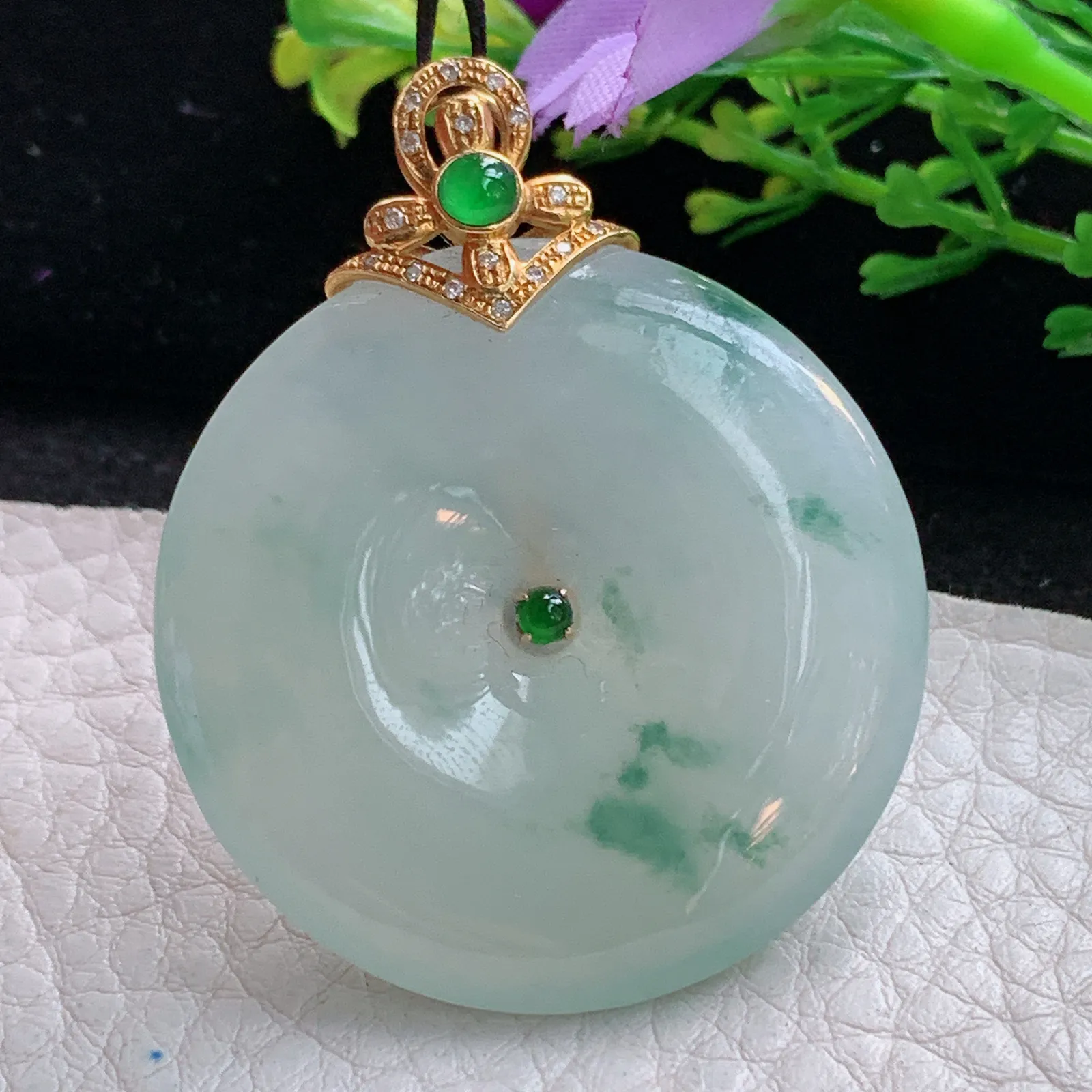 gp实拍46.5*37.3*6缅甸翡翠a货精雕冰飘花大平安扣 玉扣玉吊坠 玉挂件