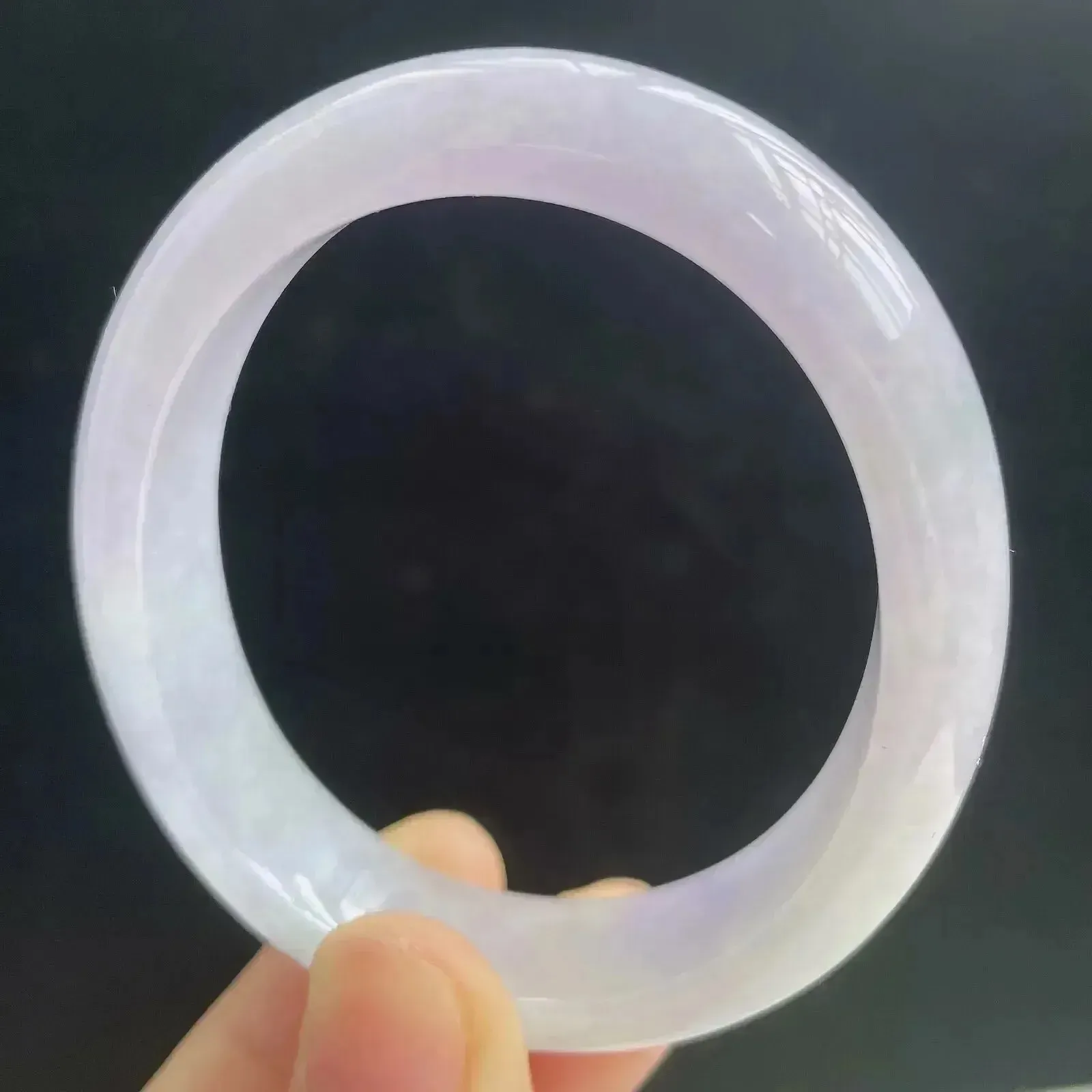 52.6*45.3mm自然光拍摄天然翡翠紫罗兰好种水贵妃手镯40.02克