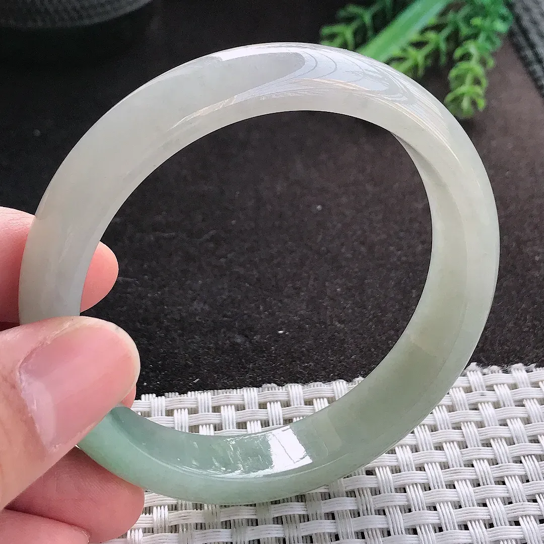 天然A货翡翠58.5/13.2/7.8老坑冰胶水灵冰晴手镯宽边玉镯