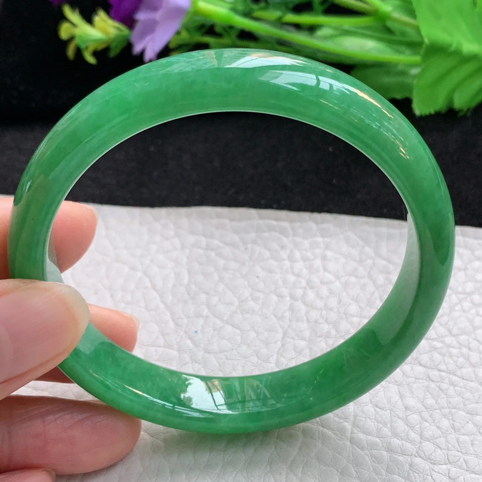 nr自然光59.5*12.3*7平安镯 翡翠a货玉手镯高雅满绿宽边玉手环