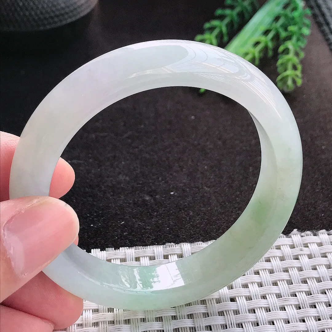 天然A货翡翠55/12.5/8.5老坑冰润起胶冰晴手镯宽边玉镯