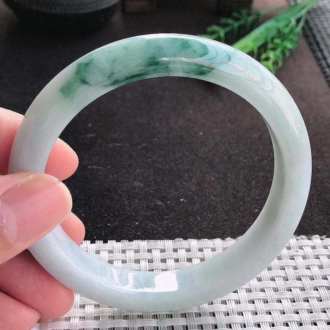 天然A货翡翠62/11.8/9老坑精美温润大圈口飘花手镯宽边玉镯