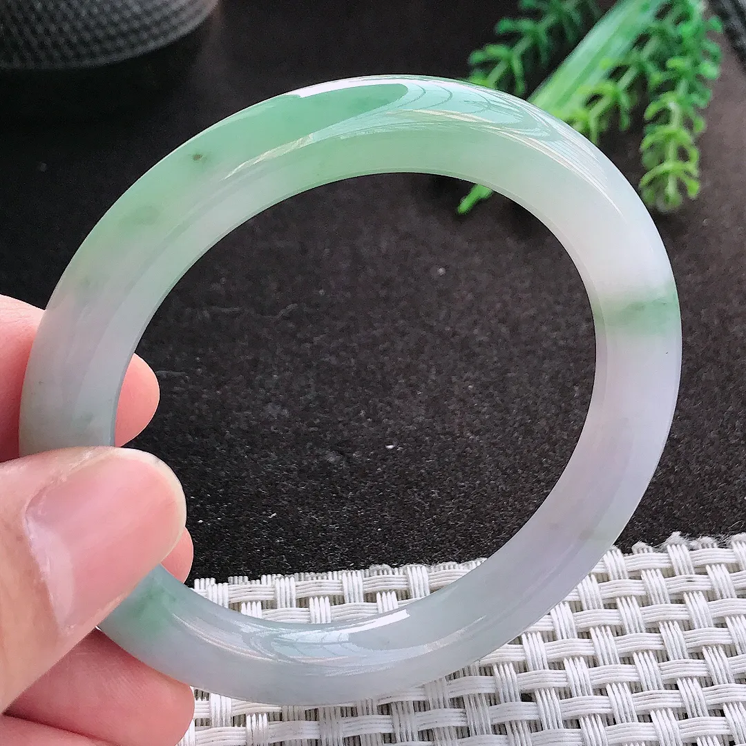 天然A货翡翠53.8/8.7/9.2老坑冰胶果冻飘绿圆条手镯玉镯