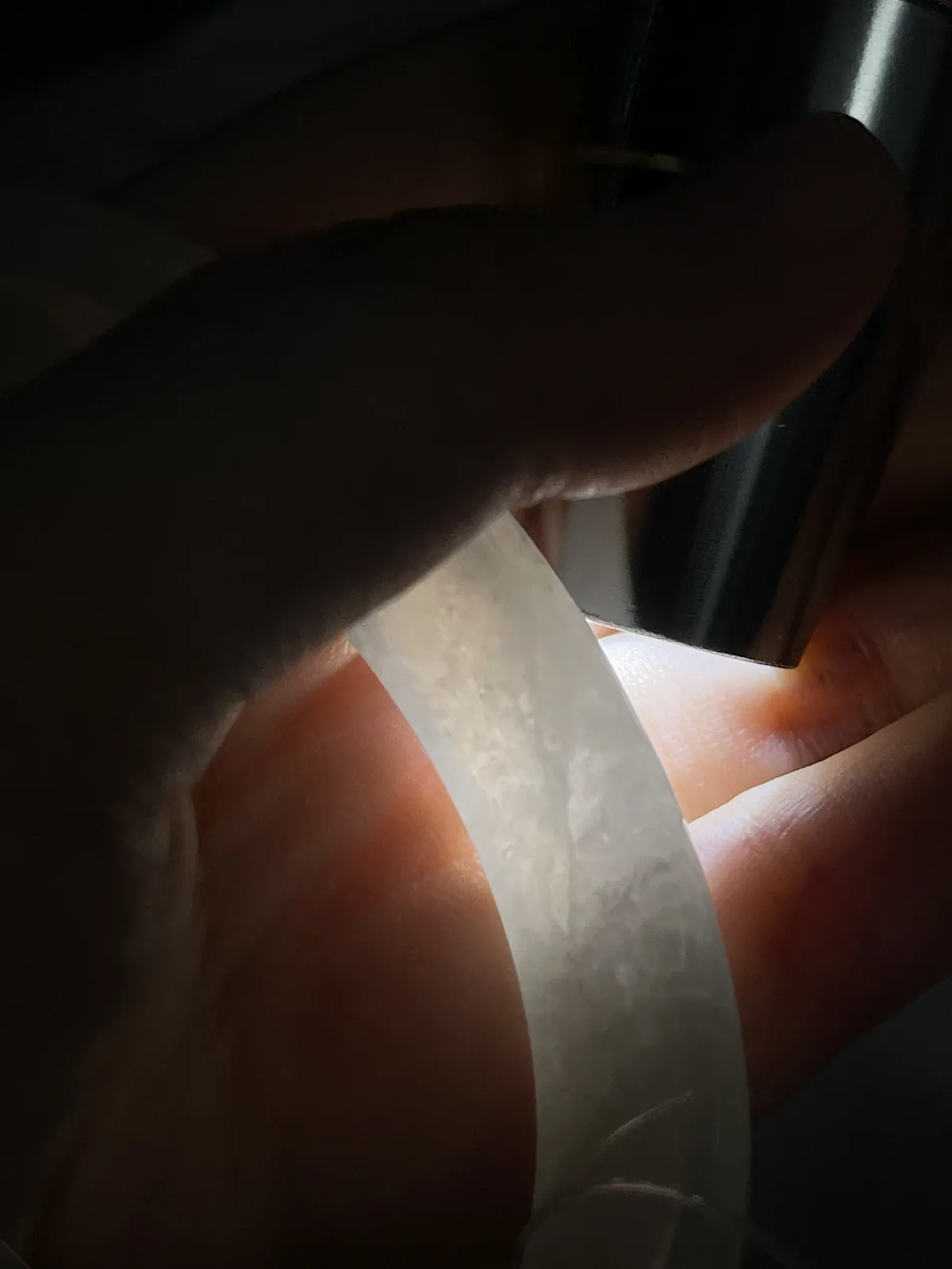 正圈53.5圈口，翡翠冰糯种淡绿色手镯