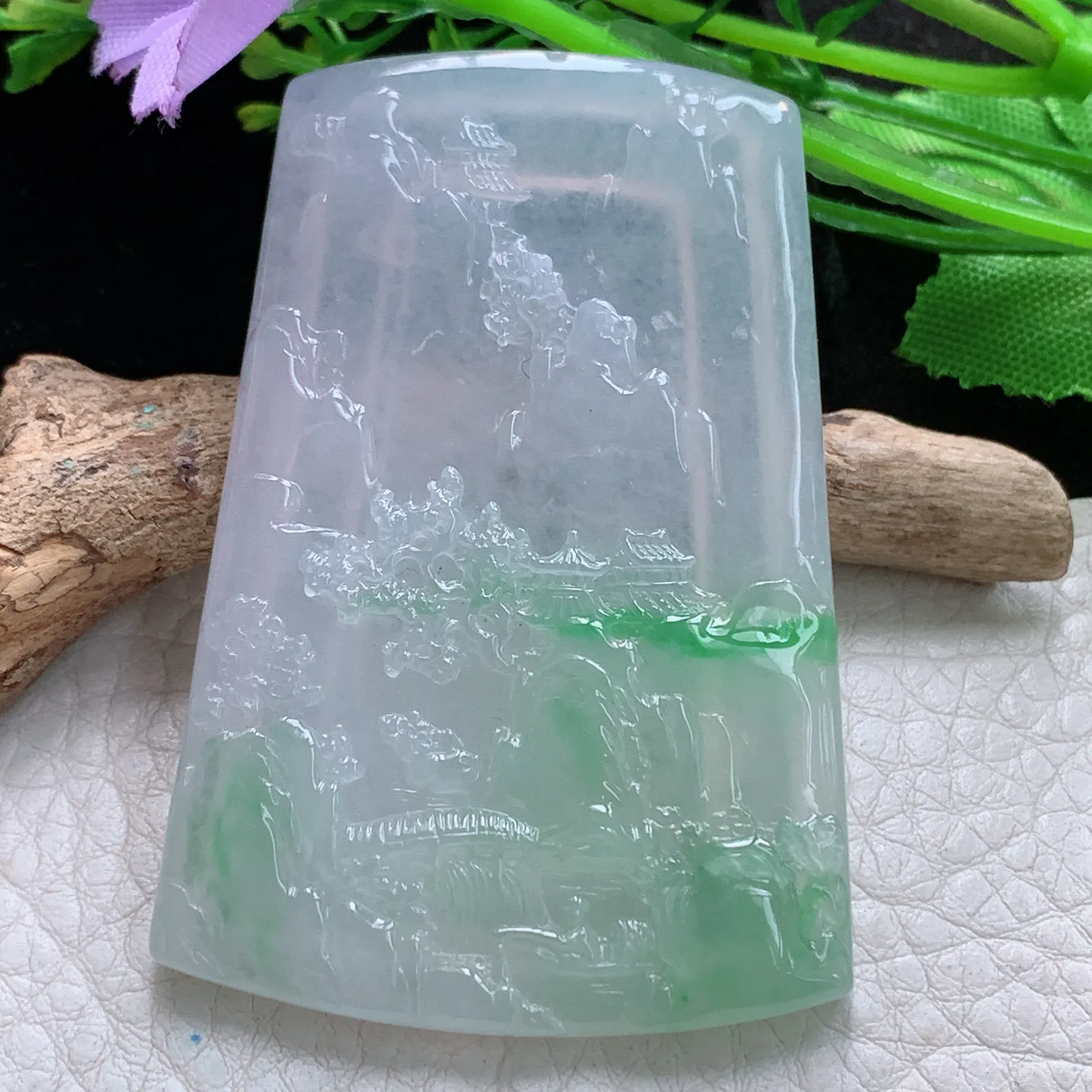 gp实拍60.5*41.5*5.5缅甸翡翠a货精雕冰飘阳绿大好河山 山水玉吊坠 玉挂件