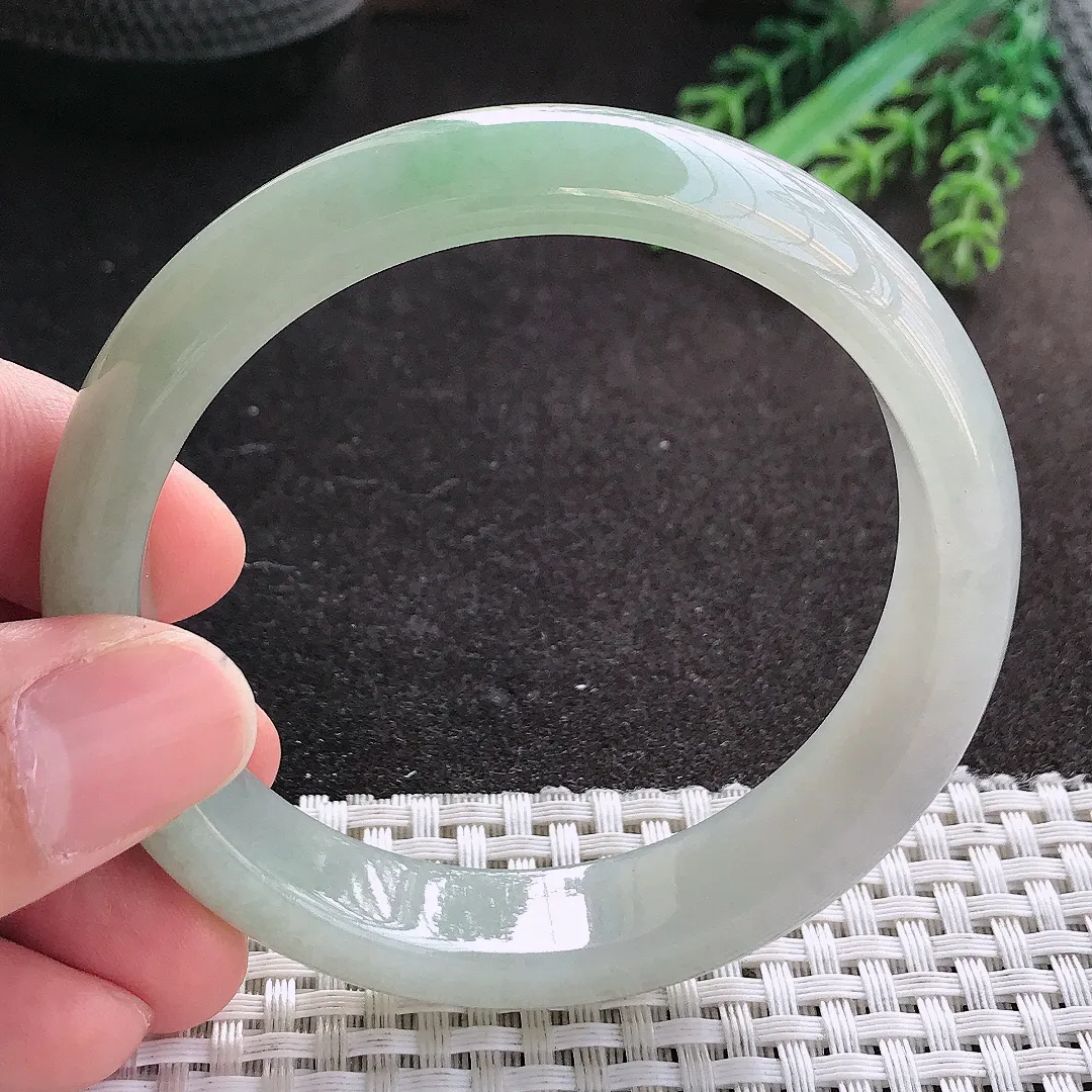 天然A货翡翠58.5/13.2/7.8老坑冰胶水灵冰晴手镯宽边玉镯