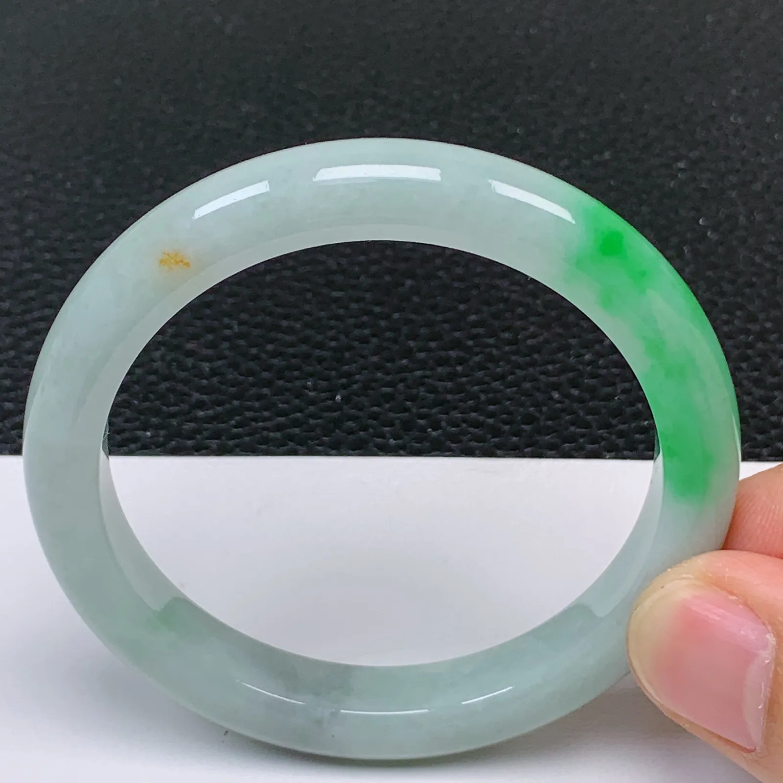 52～53小圈口 翡翠A货老坑冰润飘阳绿细条手镯