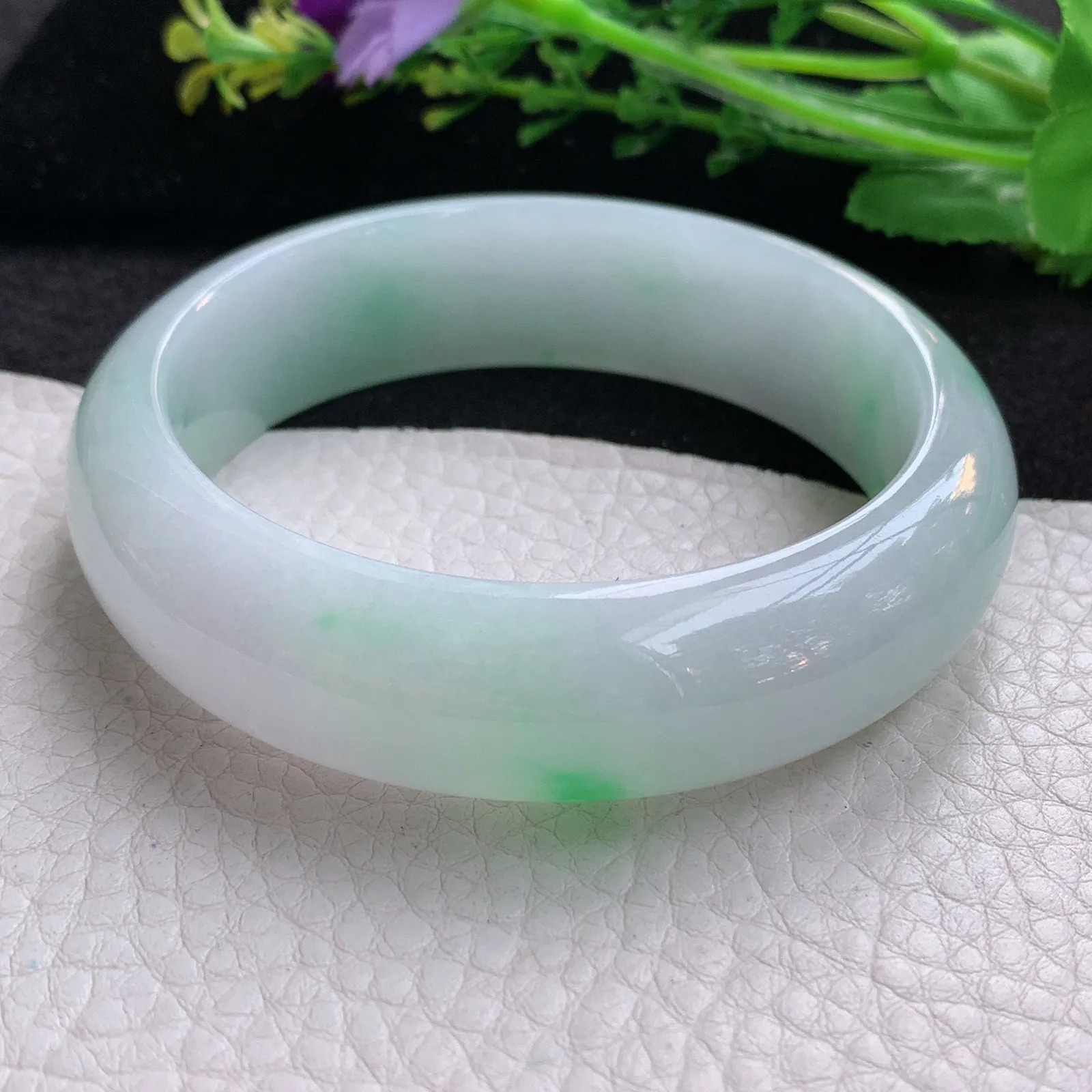 nr大圈口60*17.5*9.3轮胎镯 翡翠a货玉手镯飘阳绿宽边玉手环