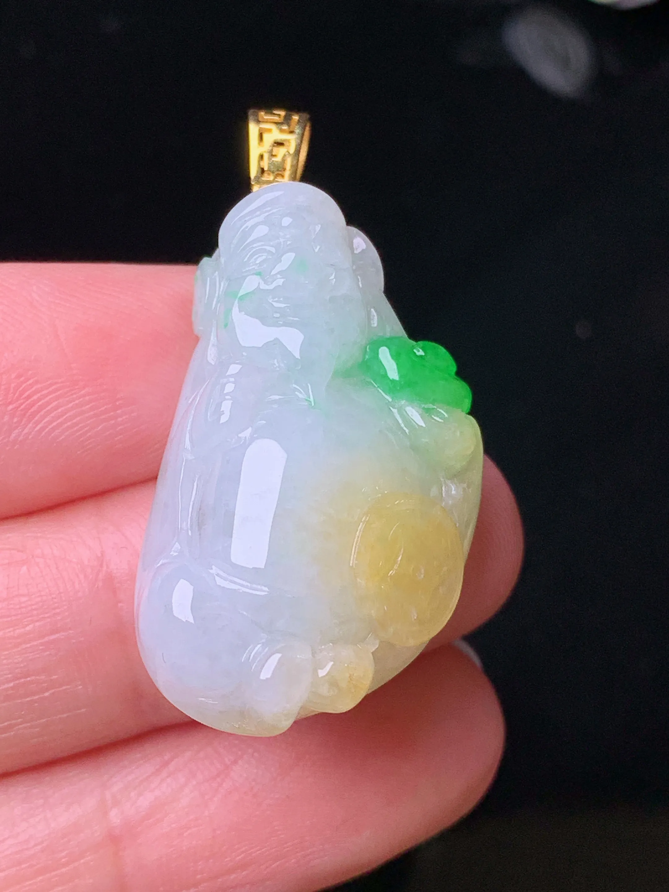 18k金镶嵌飘绿财神吊坠 玉质细腻 水润亮眼 色泽艳丽 整体尺寸36.3*19.2*9.6