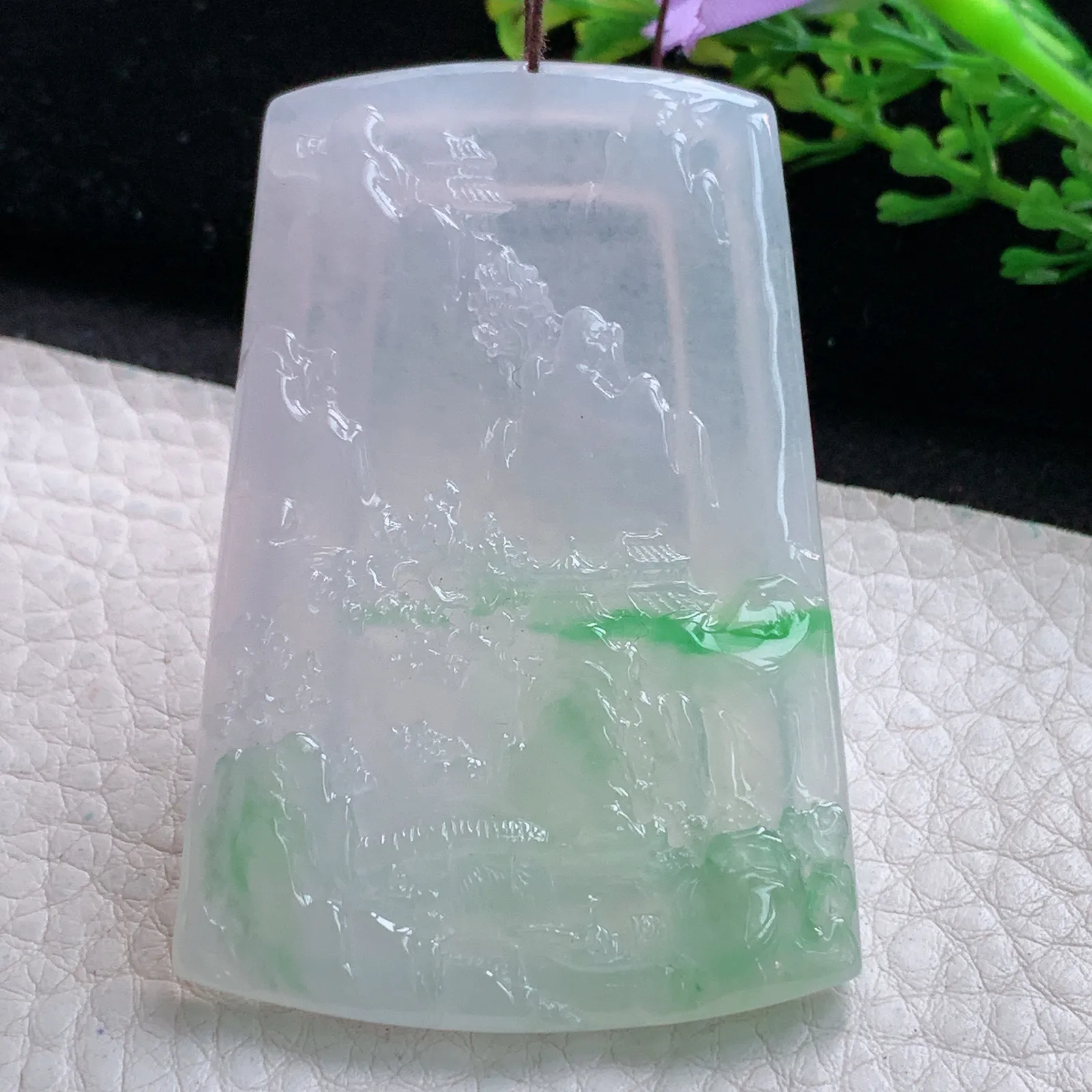 gp实拍60.5*41.5*5.5缅甸翡翠a货精雕冰飘阳绿大好河山 山水玉吊坠 玉挂件