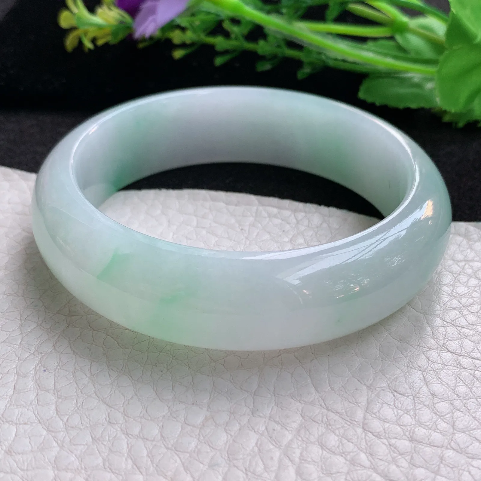 nr大圈口60*17.5*9.3轮胎镯 翡翠a货玉手镯飘阳绿宽边玉手环
