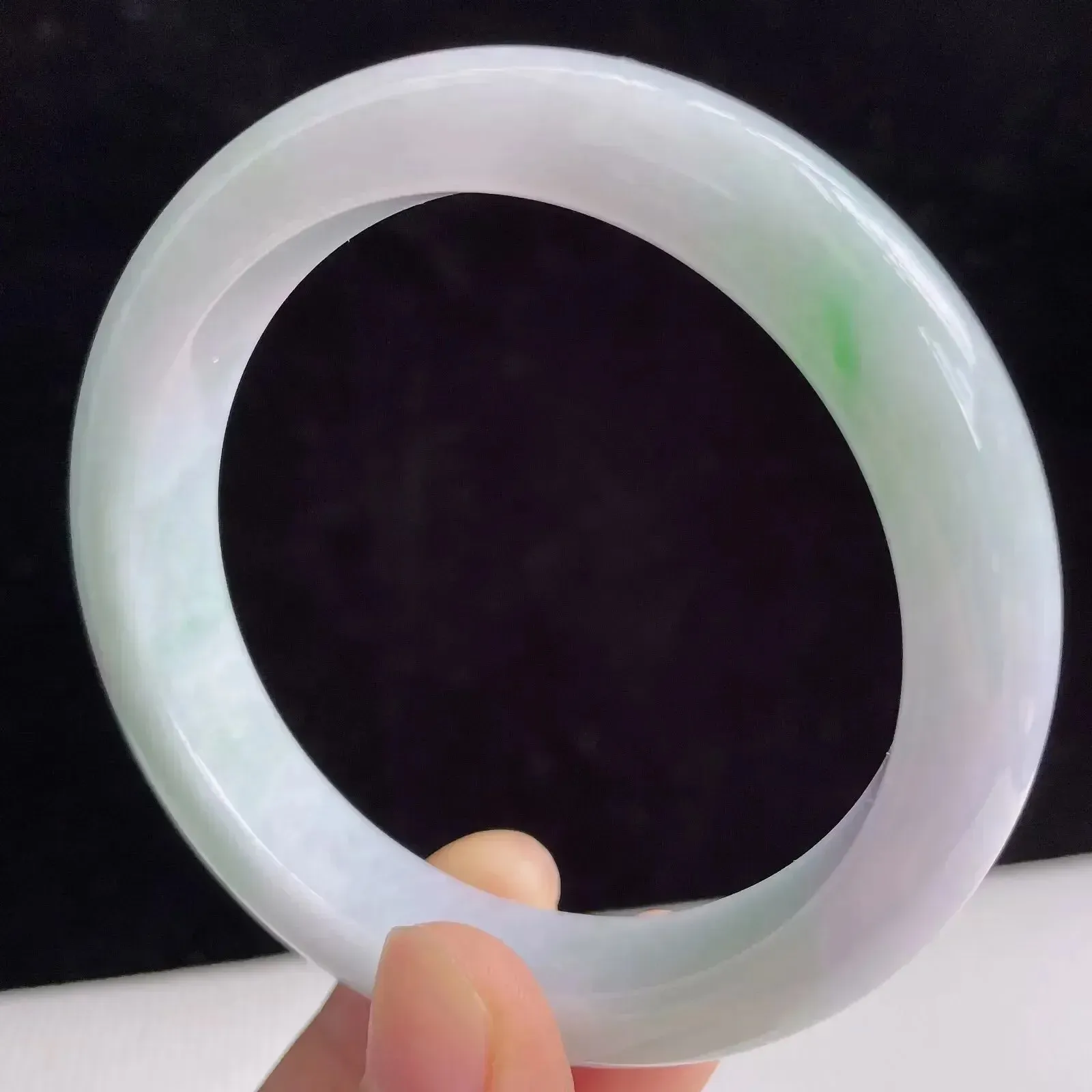 54圈有种有色天然翡翠A货淡紫玉手镯好种水春彩水润手镯49.07g