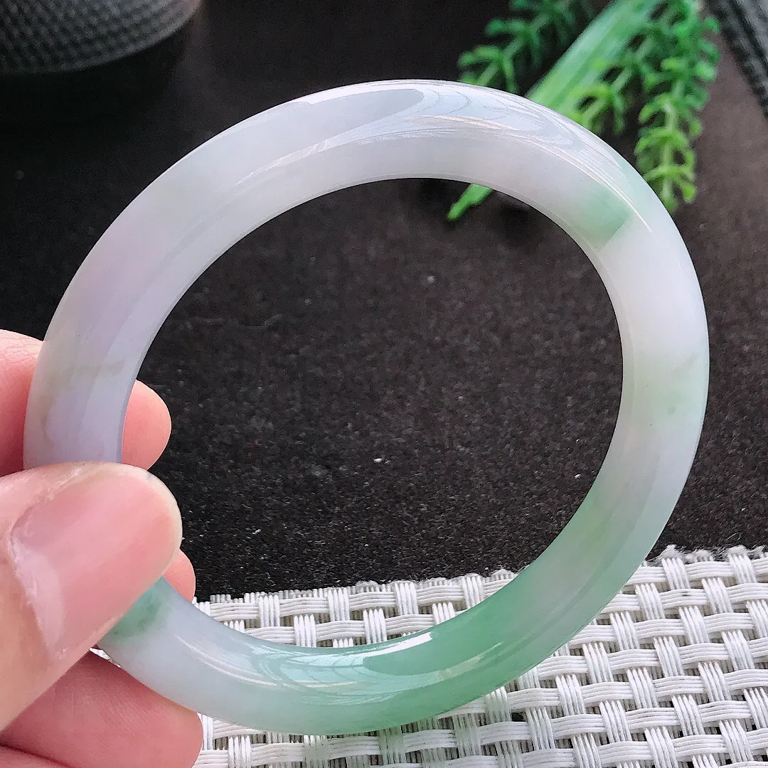 天然A货翡翠53.8/8.7/9.2老坑冰胶果冻飘绿圆条手镯玉镯