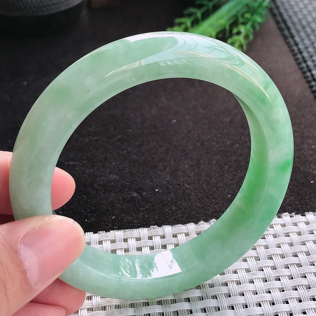 天然A货翡翠59.8/12.8/9.8老坑精美冰润满绿飘阳绿手镯宽边玉镯