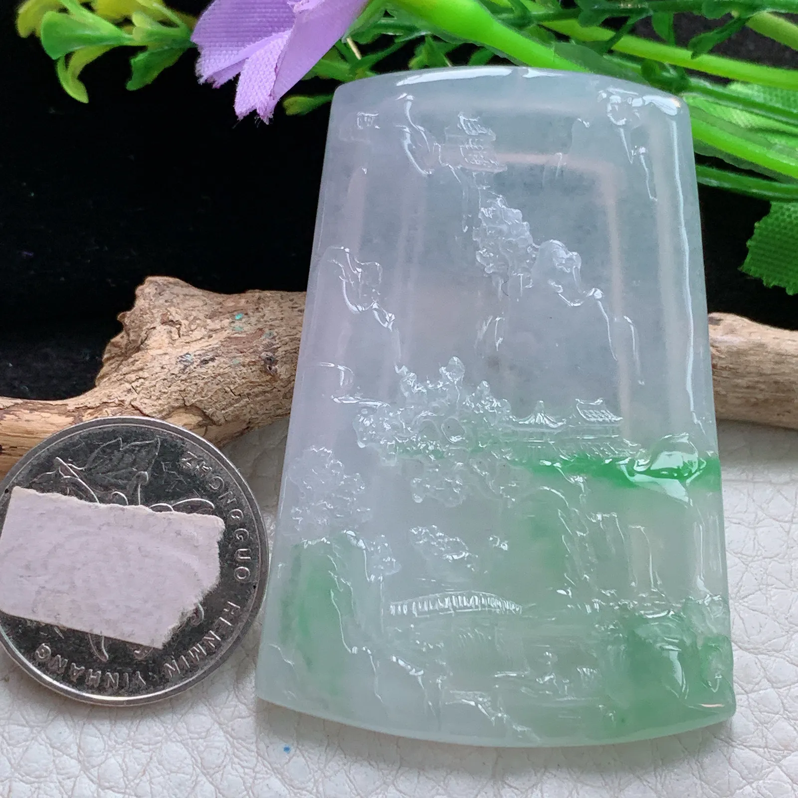 gp实拍60.5*41.5*5.5缅甸翡翠a货精雕冰飘阳绿大好河山 山水玉吊坠 玉挂件