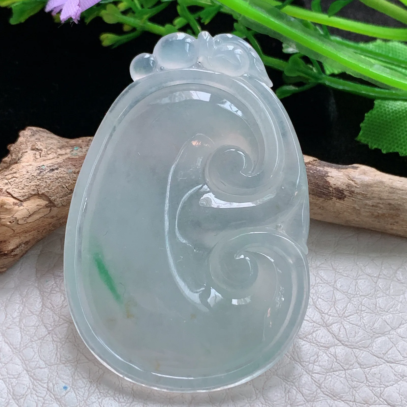 gp实拍54*36*6.6缅甸翡翠a货精雕冰胶飘花大如意 玉如意玉吊坠 玉挂件