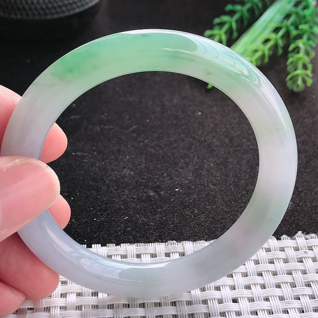 天然A货翡翠53.8/8.7/9.2老坑冰胶果冻飘绿圆条手镯玉镯