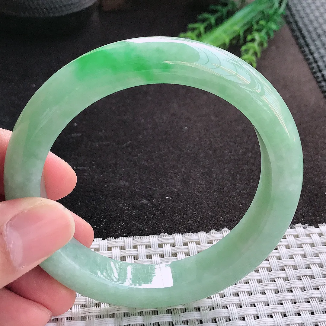 天然A货翡翠59.8/12.8/9.8老坑精美冰润满绿飘阳绿手镯宽边玉镯