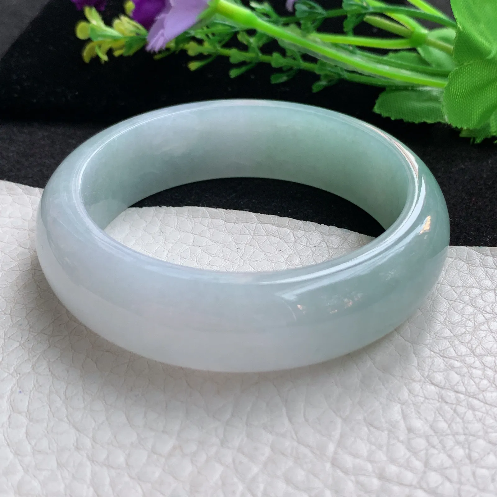 nr自然光58.5*17.6*9招财轮胎镯 翡翠a货玉手镯半山水宽边玉手环