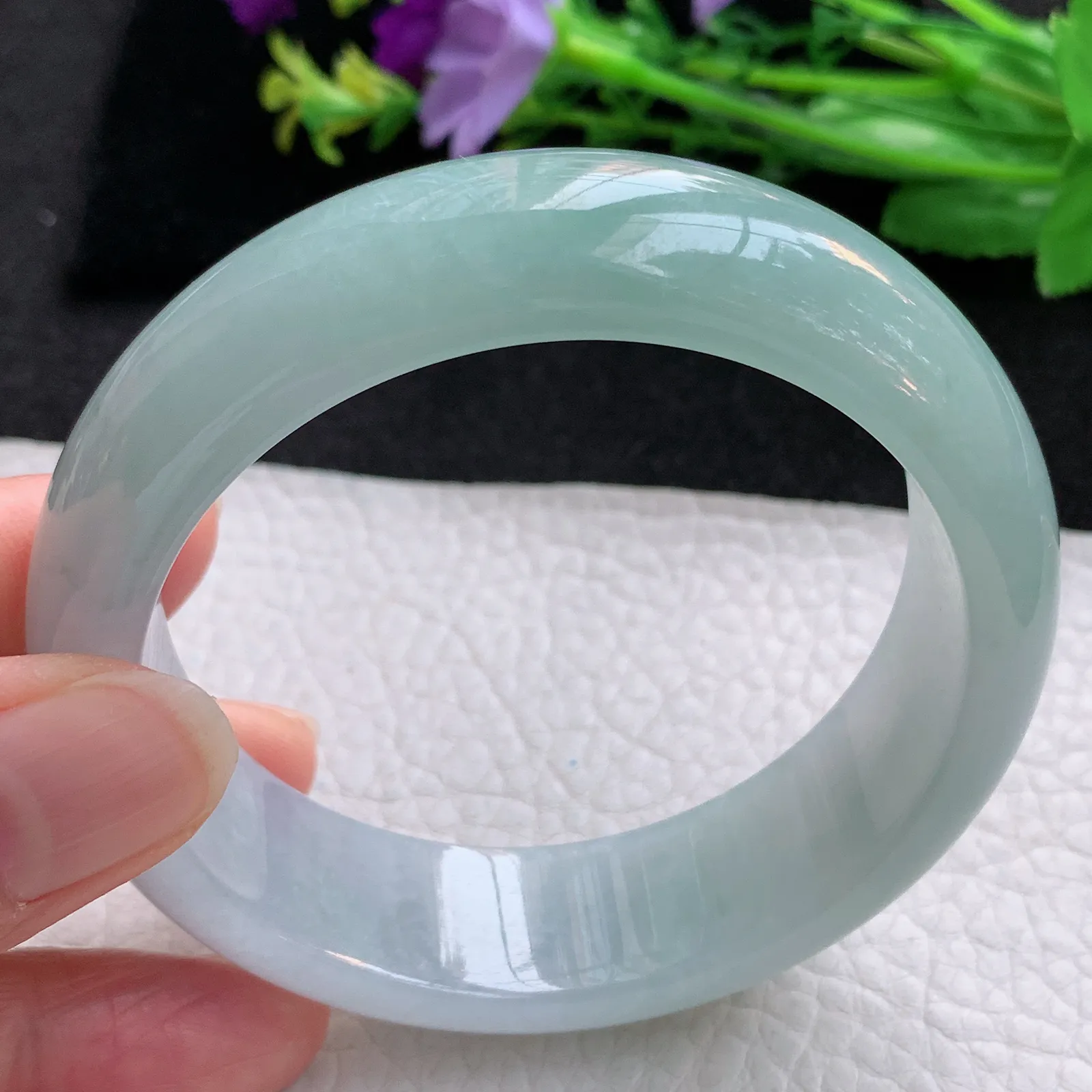 nr自然光58.5*17.6*9招财轮胎镯 翡翠a货玉手镯半山水宽边玉手环