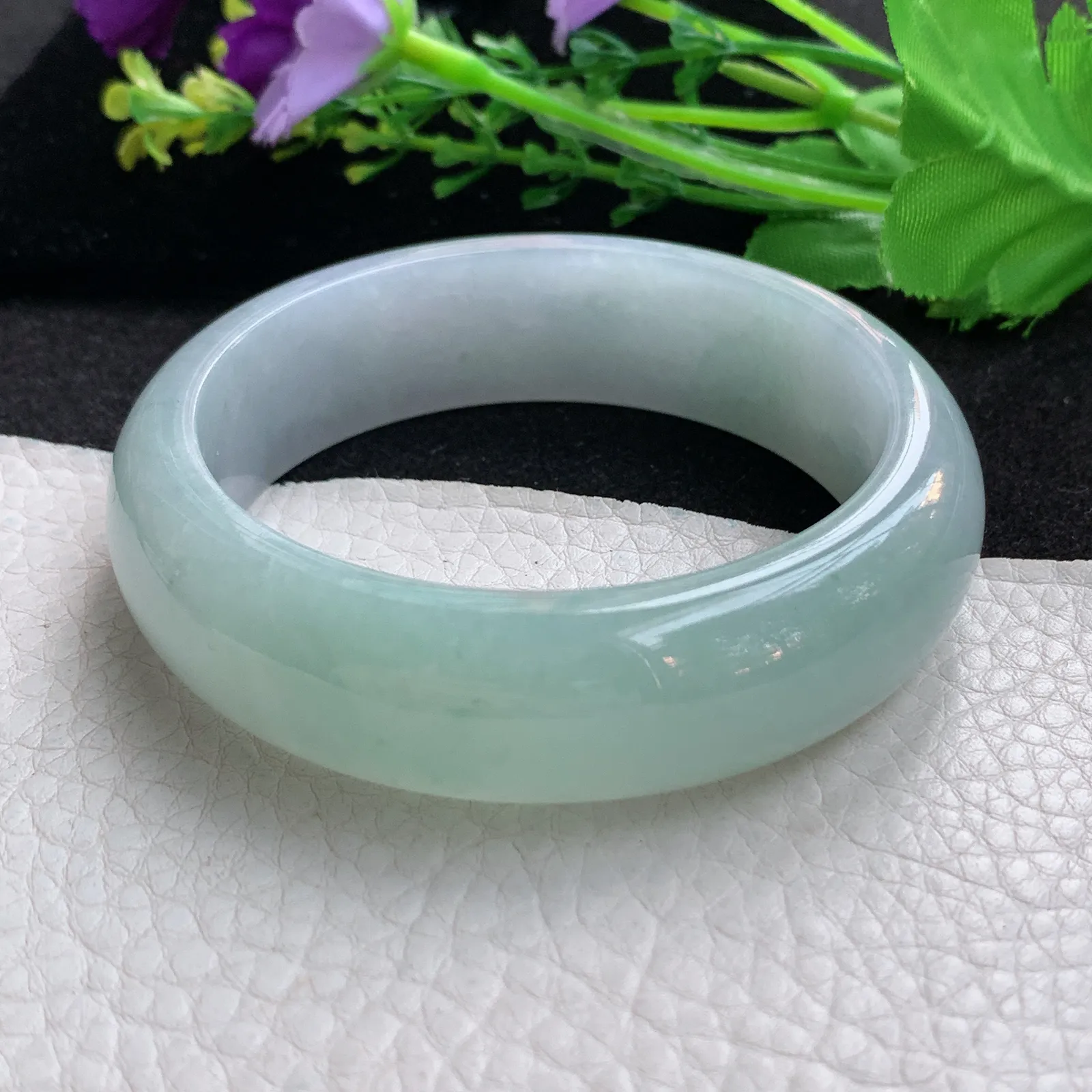 nr自然光58.5*17.6*9招财轮胎镯 翡翠a货玉手镯半山水宽边玉手环