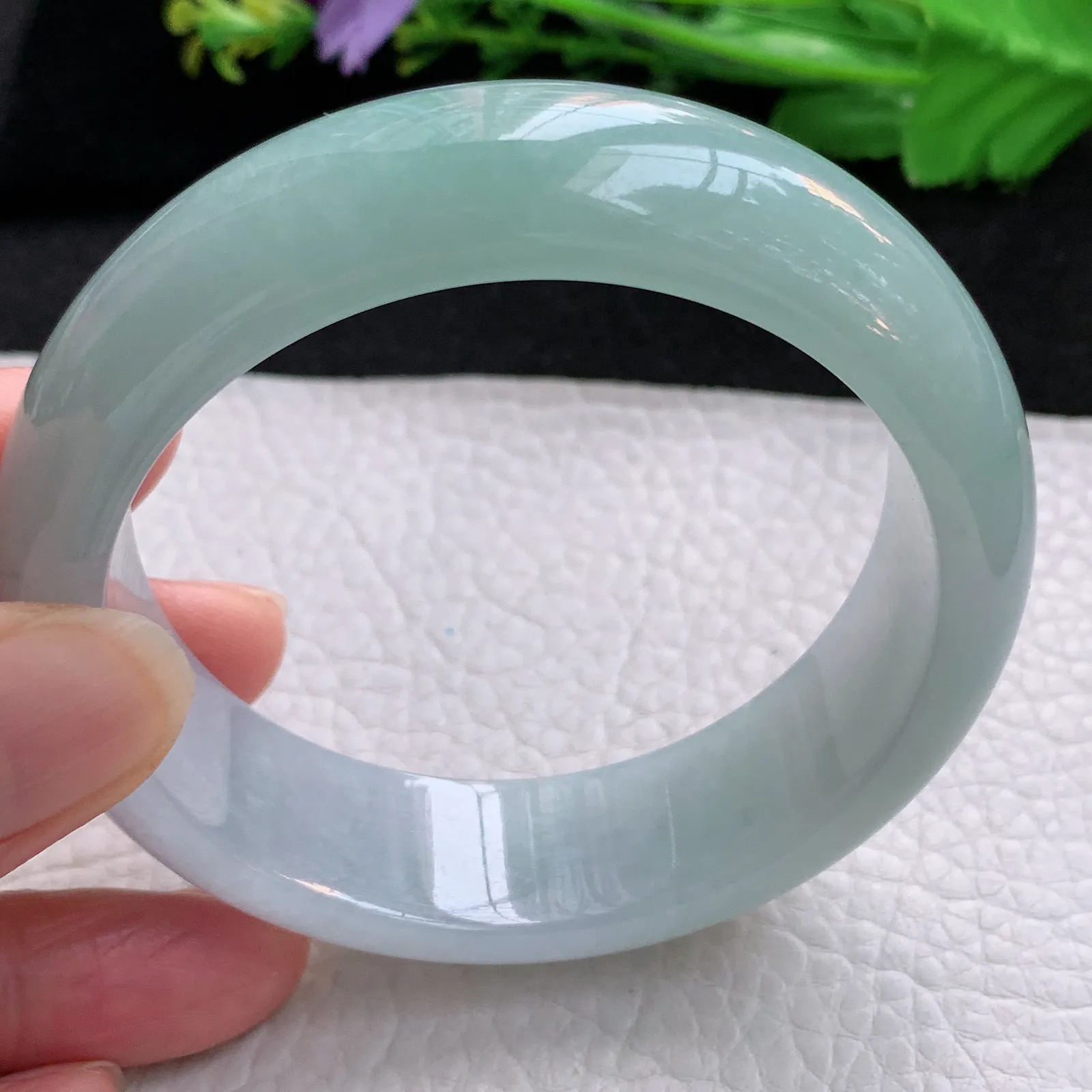 nr自然光58.5*17.6*9招财轮胎镯 翡翠a货玉手镯半山水宽边玉手环