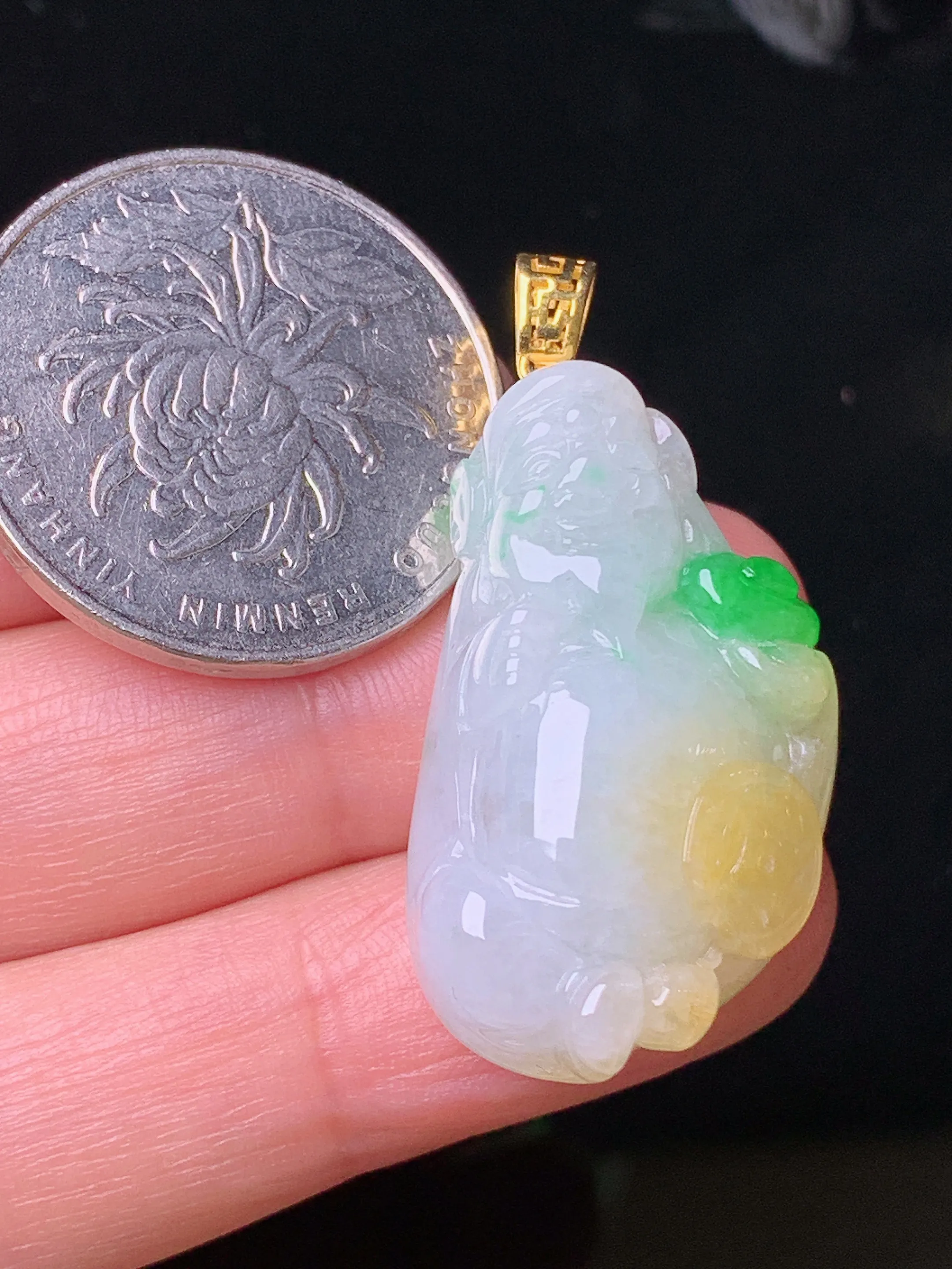 18k金镶嵌飘绿财神吊坠 玉质细腻 水润亮眼 色泽艳丽 整体尺寸36.3*19.2*9.6