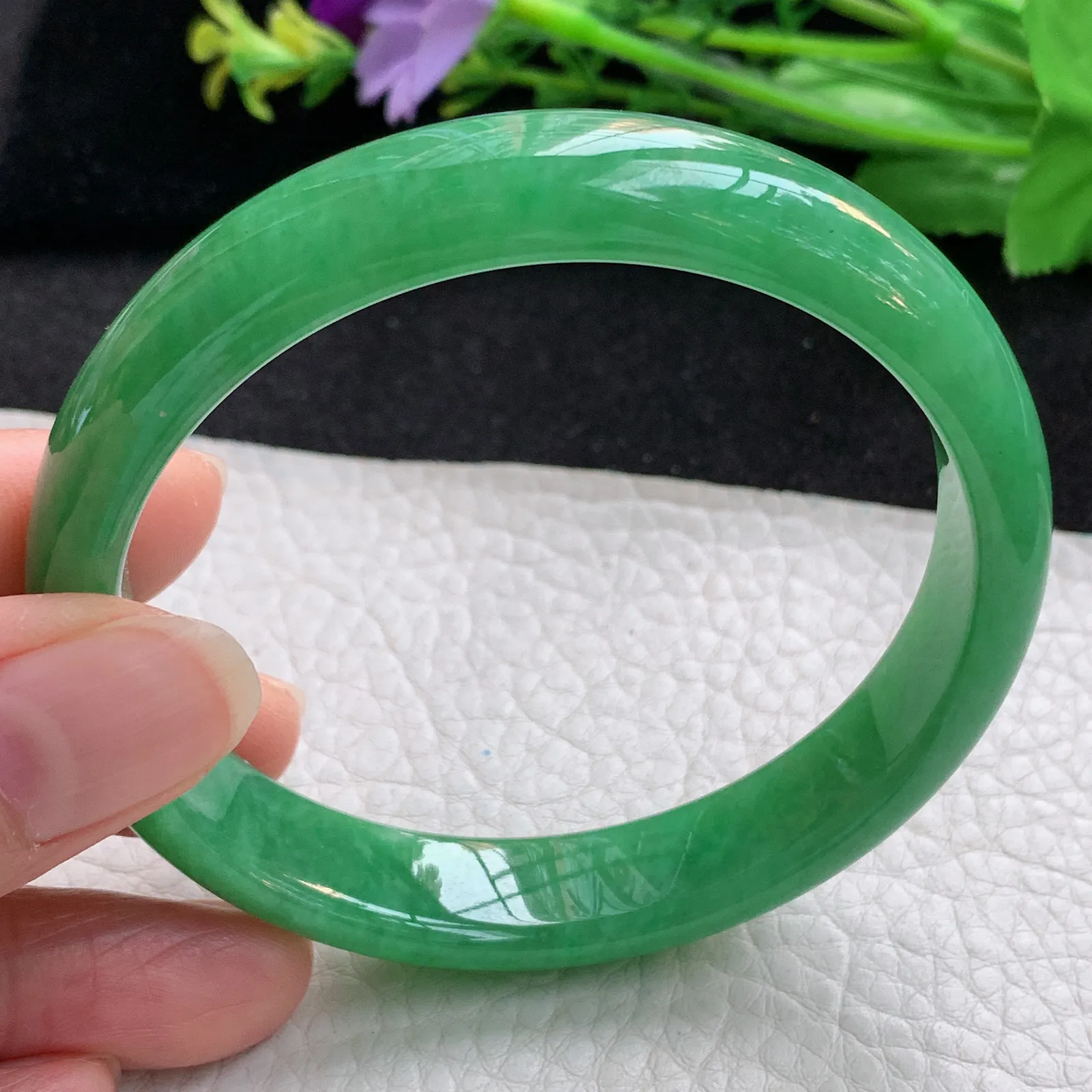 nr自然光59.5*12.3*7平安镯 翡翠a货玉手镯高雅满绿宽边玉手环