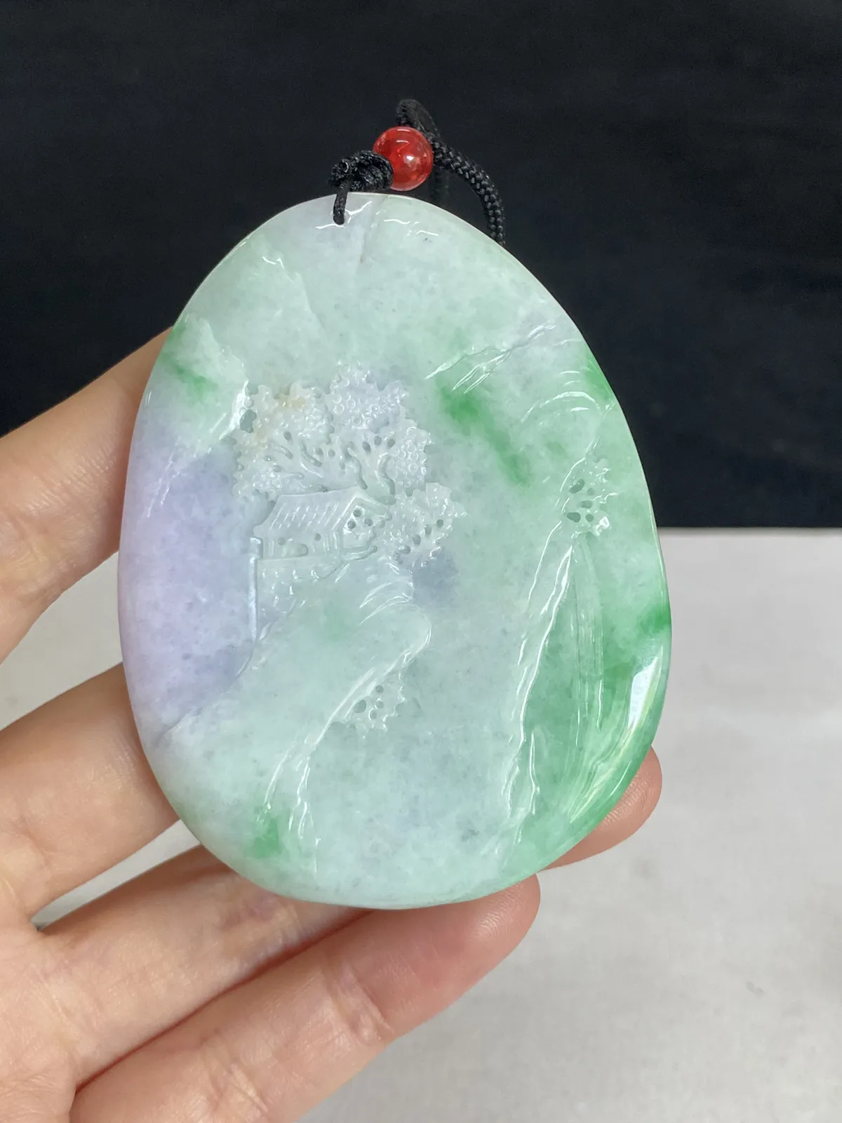 翡翠挂坠