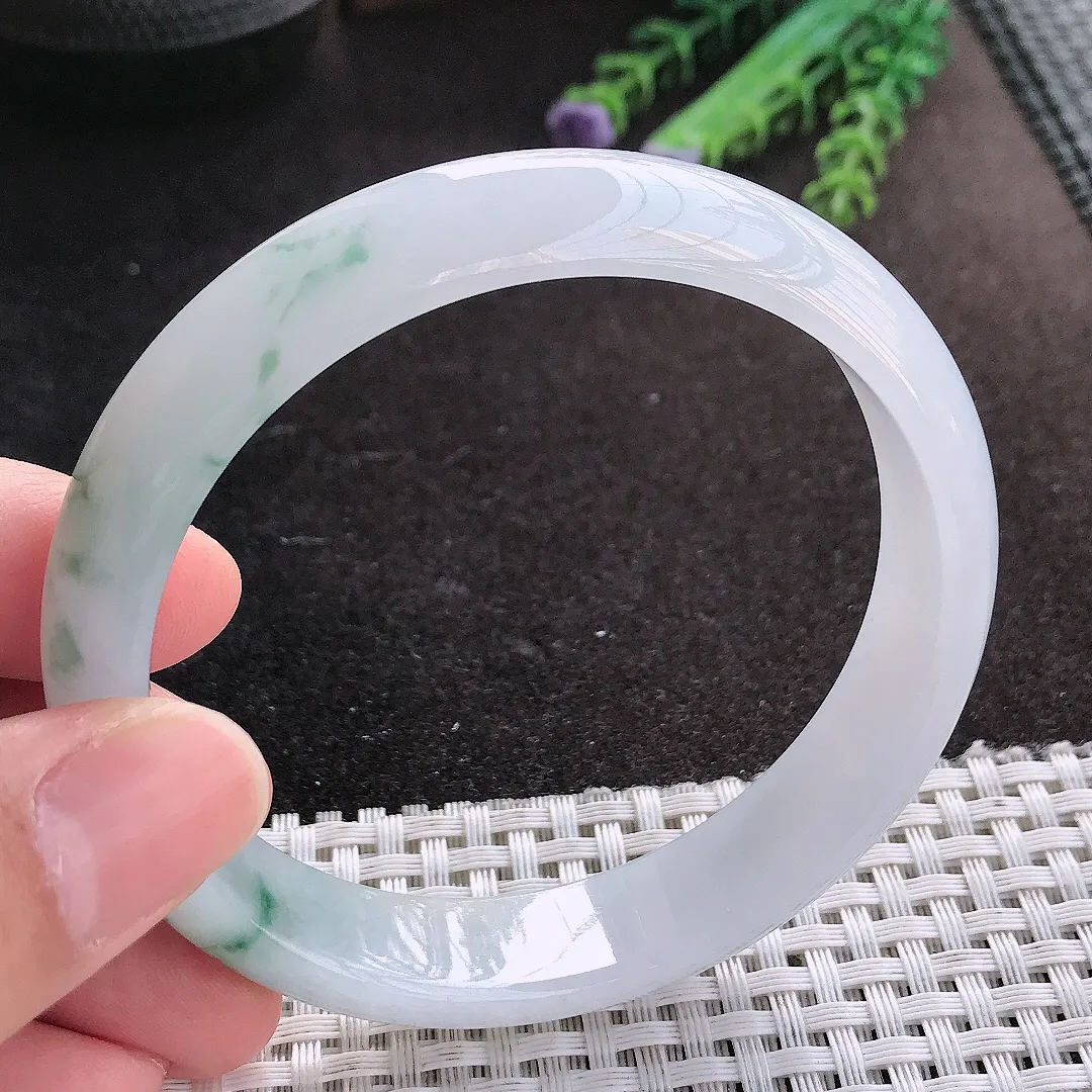 天然A货翡翠61/13.6/7.5老坑冰润起胶飘花手镯大圈口宽边玉镯