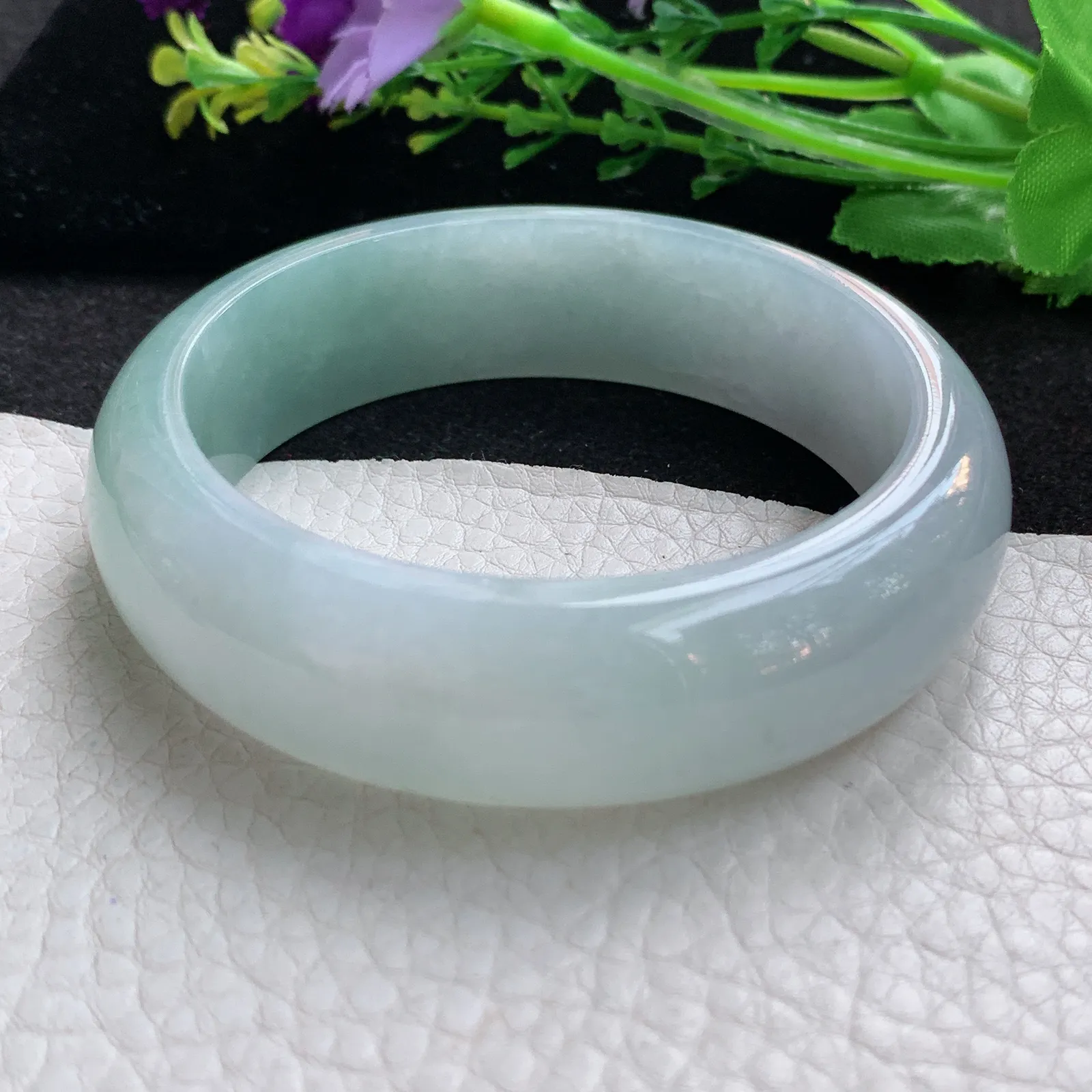 nr自然光58.5*17.6*9招财轮胎镯 翡翠a货玉手镯半山水宽边玉手环