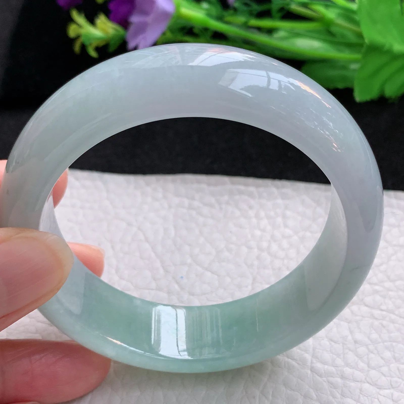 nr自然光58.5*17.6*9招财轮胎镯 翡翠a货玉手镯半山水宽边玉手环