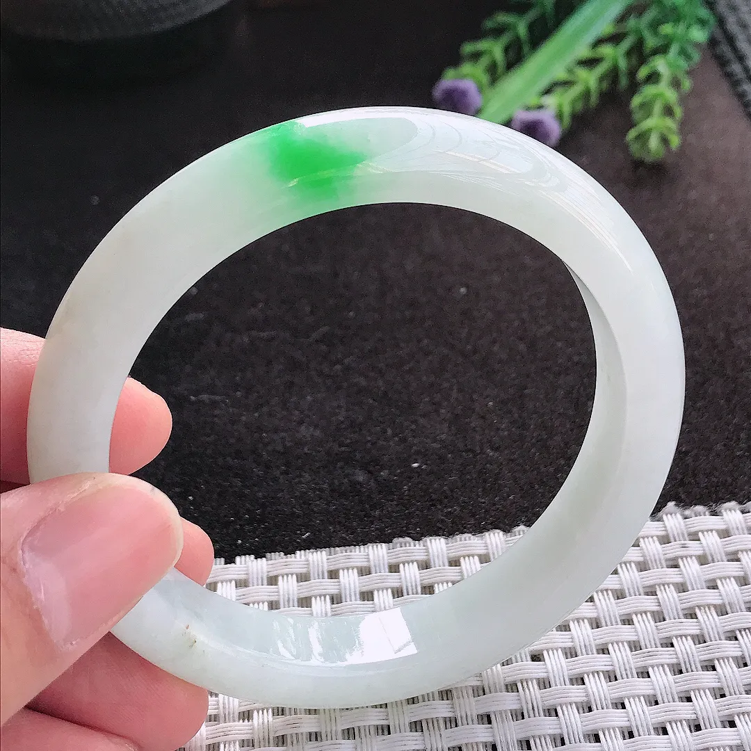 天然A货翡翠58/11.6/8.6老坑精美温润飘阳绿手镯宽边玉镯