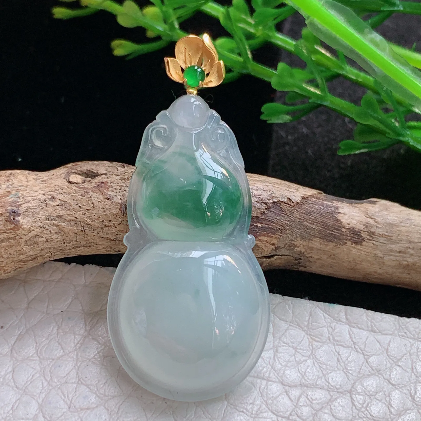 gp实拍40.3*18*6缅甸翡翠a货精雕冰飘花饱满葫芦 玉葫芦玉吊坠 玉挂件