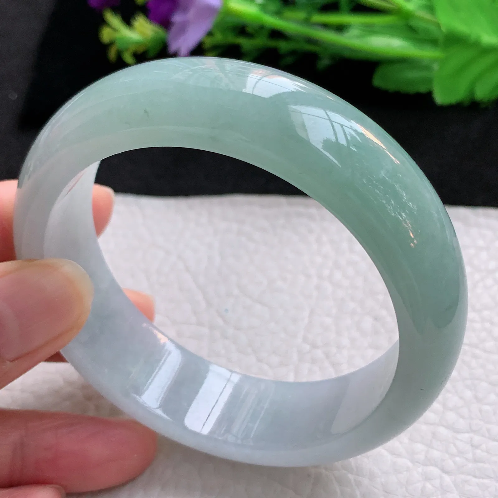 nr自然光58.5*17.6*9招财轮胎镯 翡翠a货玉手镯半山水宽边玉手环