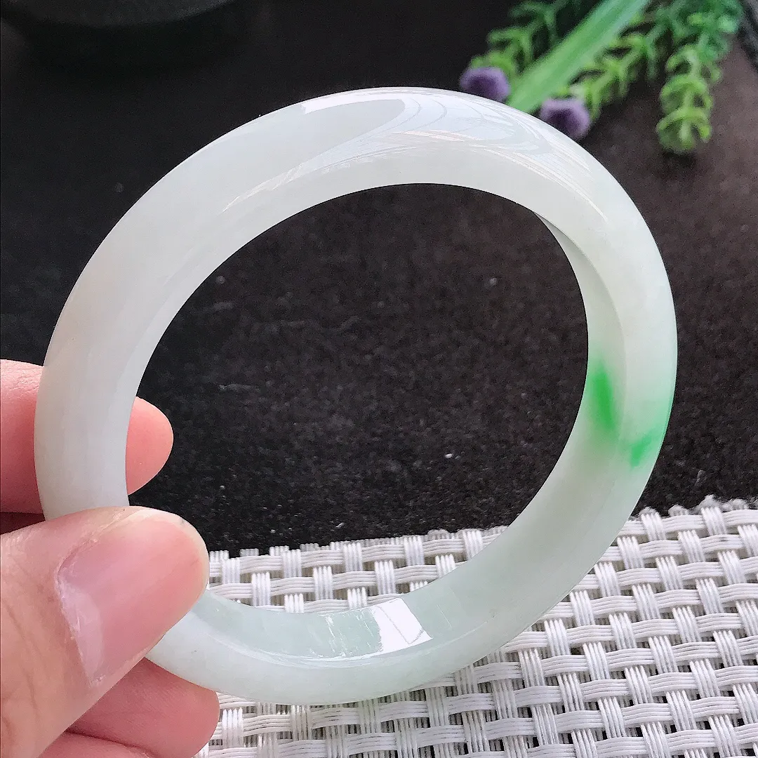 天然A货翡翠58/11.6/8.6老坑精美温润飘阳绿手镯宽边玉镯