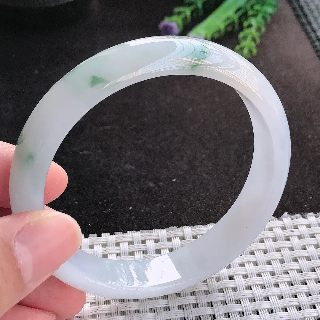 天然A货翡翠61/13.6/7.5老坑冰润起胶飘花手镯大圈口宽边玉镯