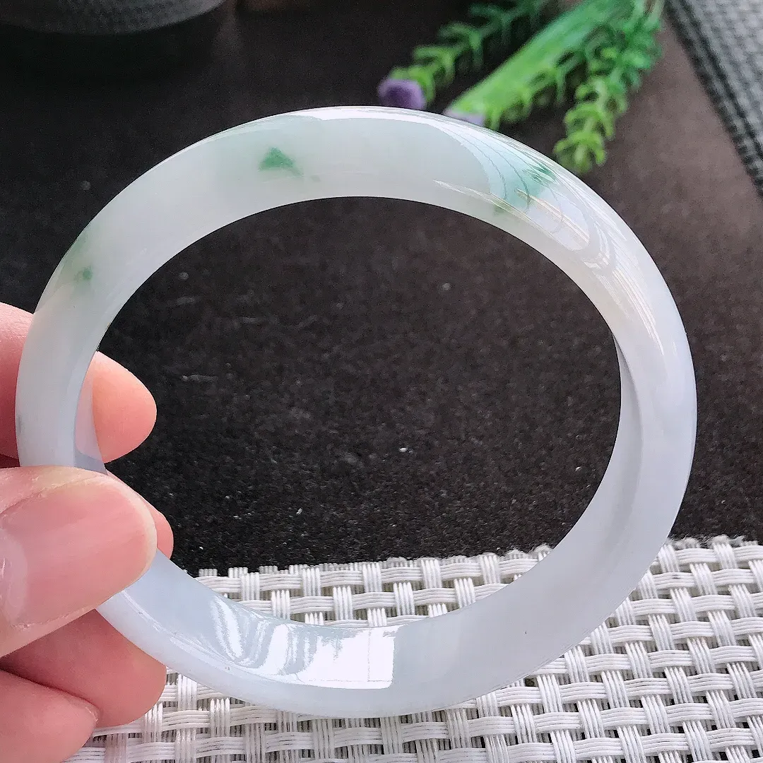 天然A货翡翠61/13.6/7.5老坑冰润起胶飘花手镯大圈口宽边玉镯