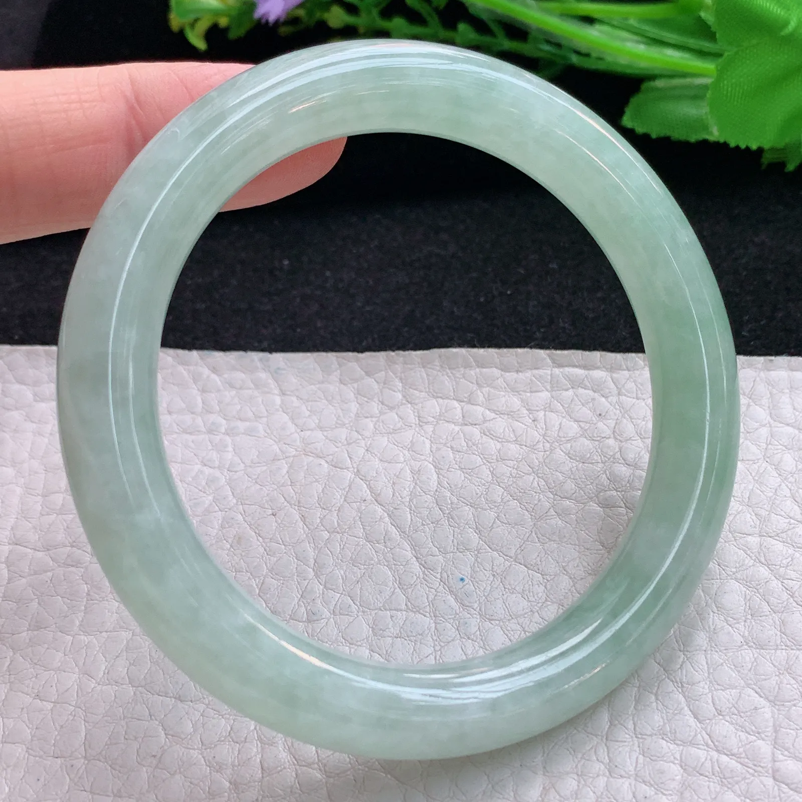 ss自然光56*9.8*9.6美人镯 翡翠a货玉手镯水绿圆条珠宝玉手环