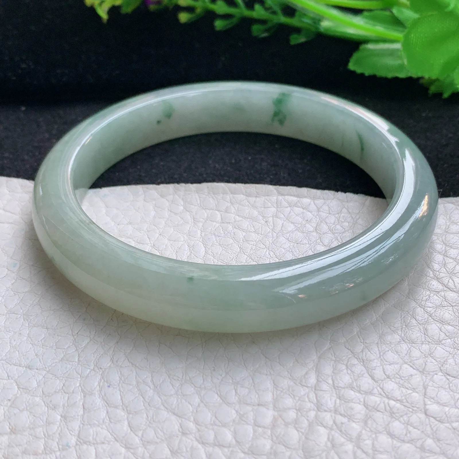 xx大圈口63*11.3*8.5平安镯 翡翠a货玉手镯冰飘花宽边玉手环