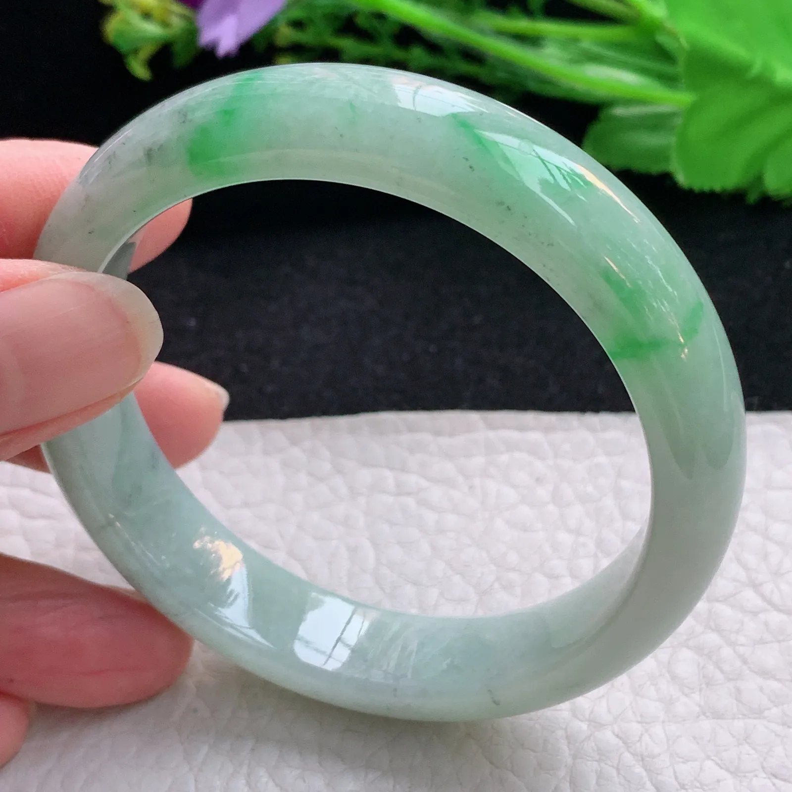 n自然光56.5*13*7.7平安镯 翡翠a货玉手镯水润飘绿宽边珠宝玉手环