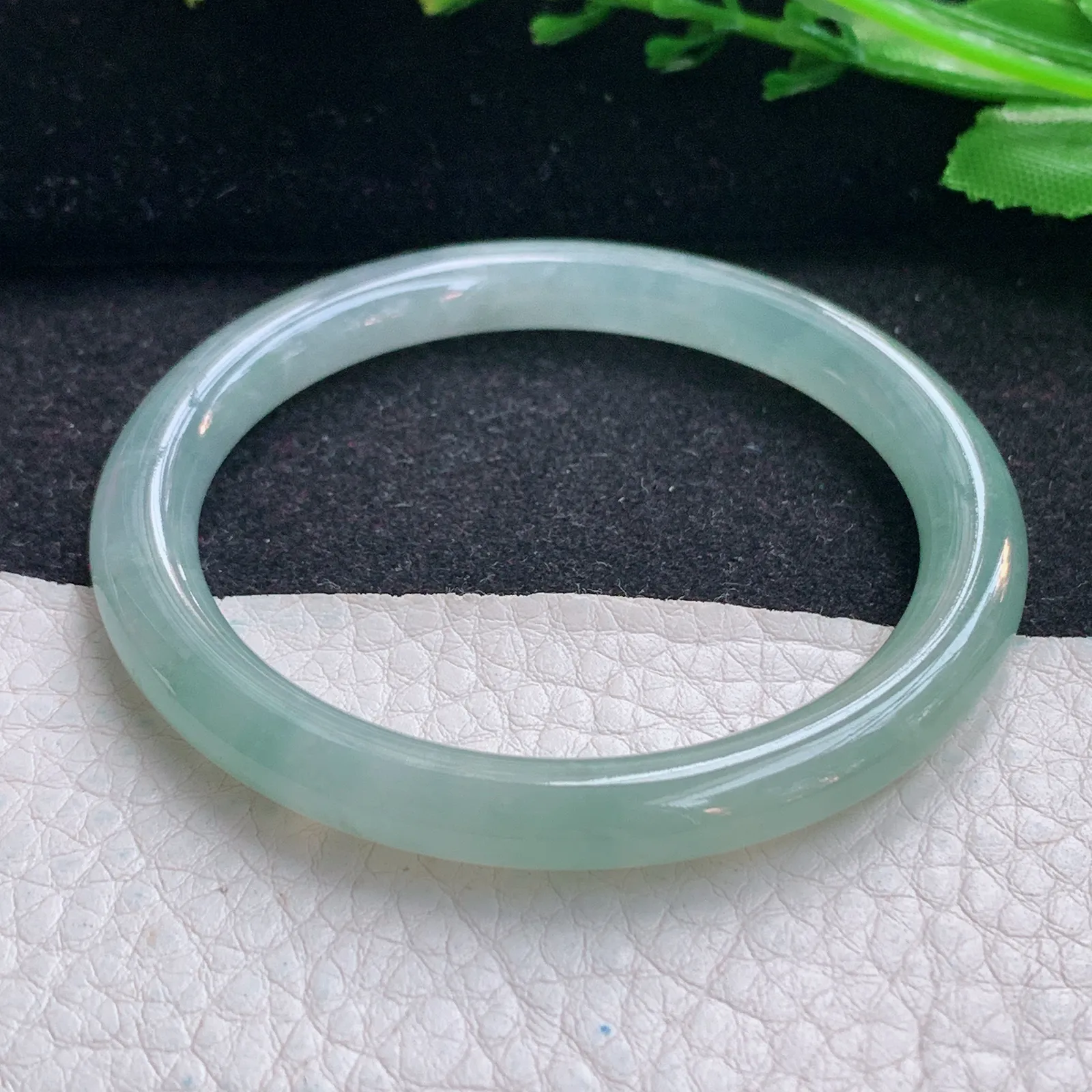 n小黑口51.5*6.8*7叮当镯 翡翠a货玉手镯冰润秀气圆条珠宝玉手环