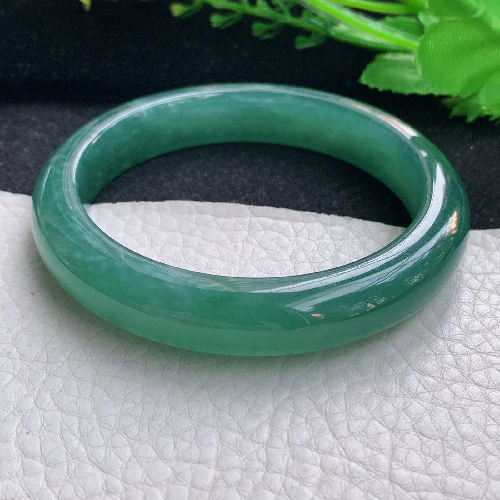 nr自然光59*12*8.8平安镯 翡翠冰润湖水绿宽边玉手镯 珠宝玉手环