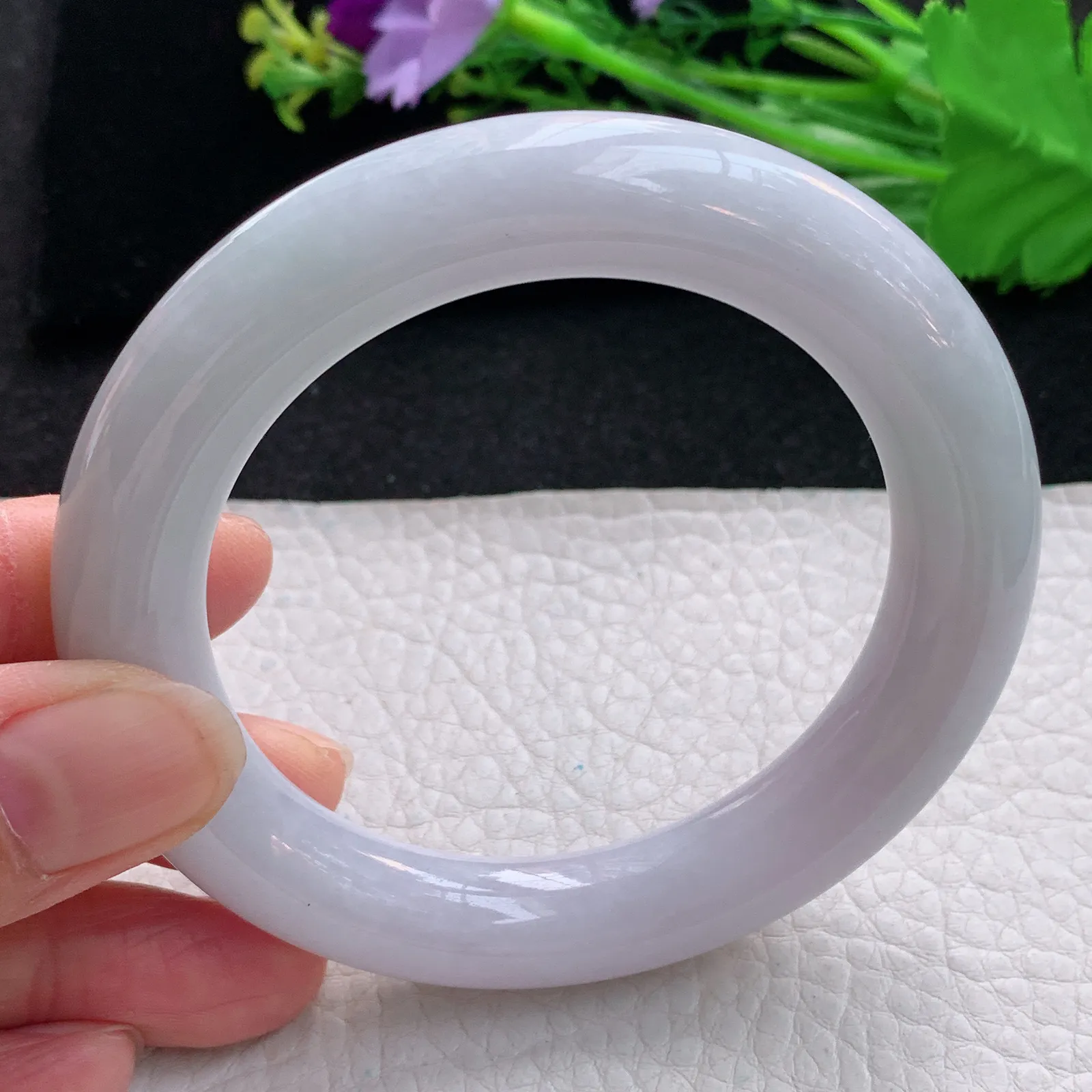 z自然光57*11.8胖圆镯 天然缅甸翡翠淡雅圆条玉手镯 珠宝玉手环